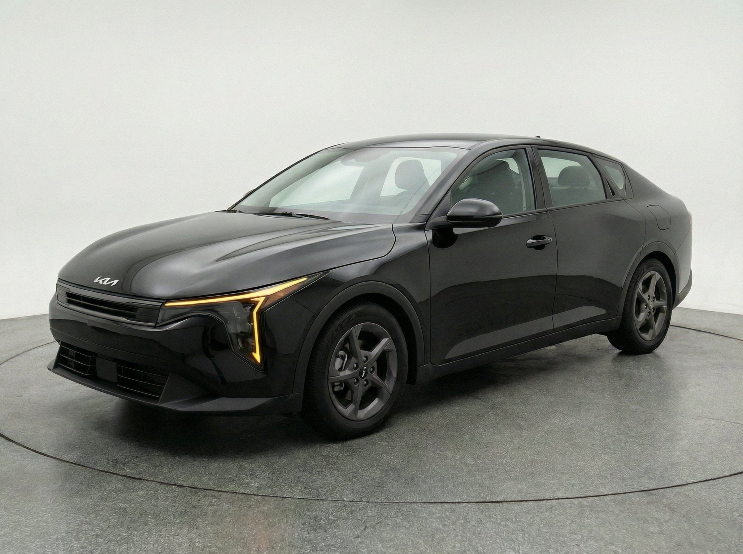 Thumbnail: 2025 Kia K4 - 3
