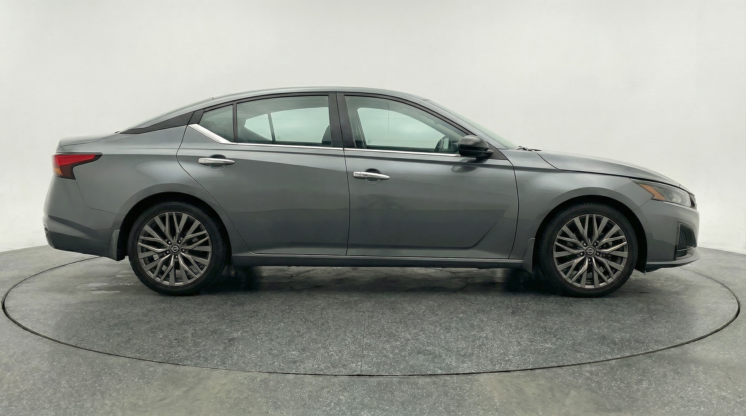 Thumbnail: 2025 Nissan Altima - 8