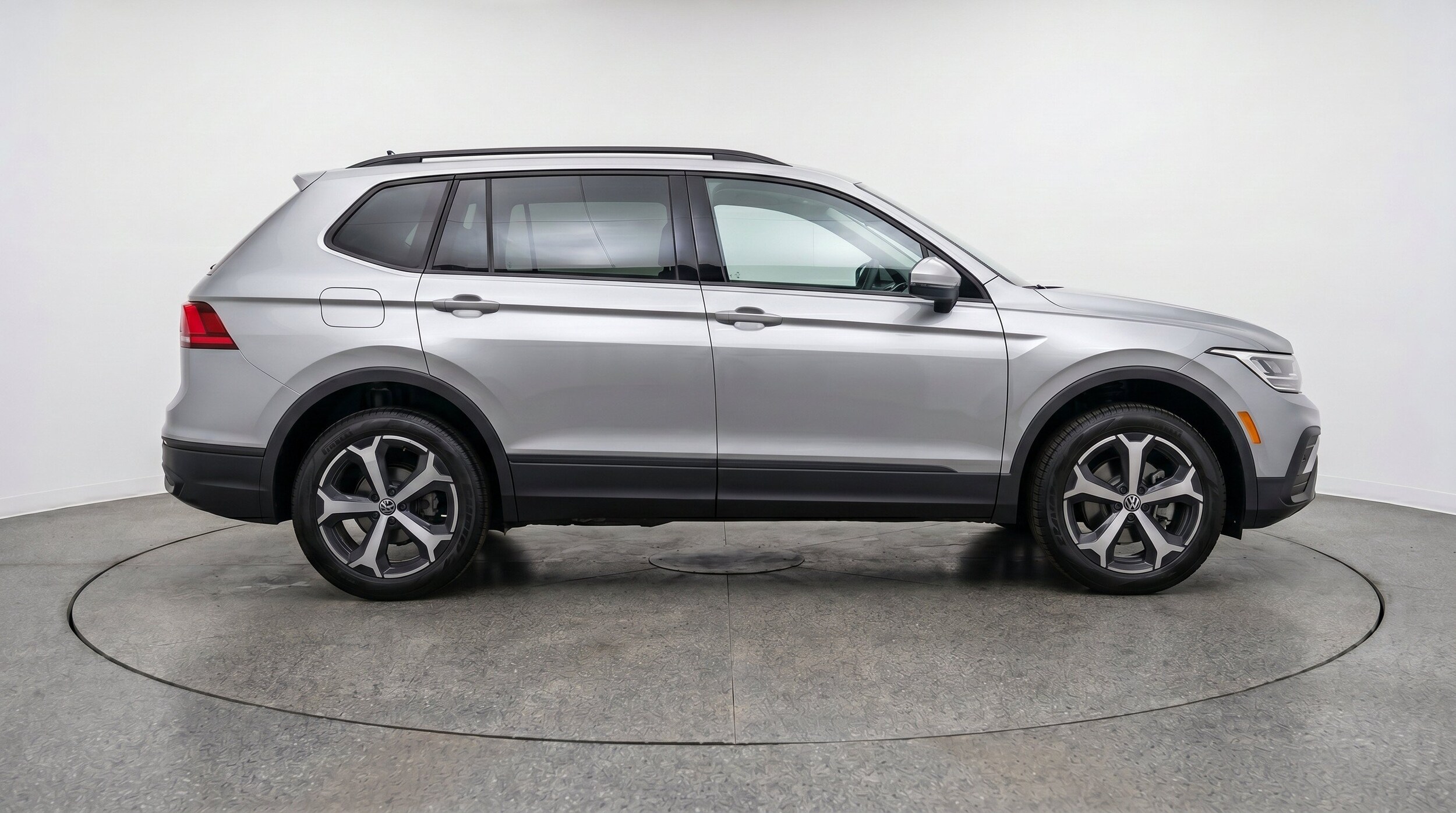 Thumbnail: 2026 Volkswagen Tiguan - 11
