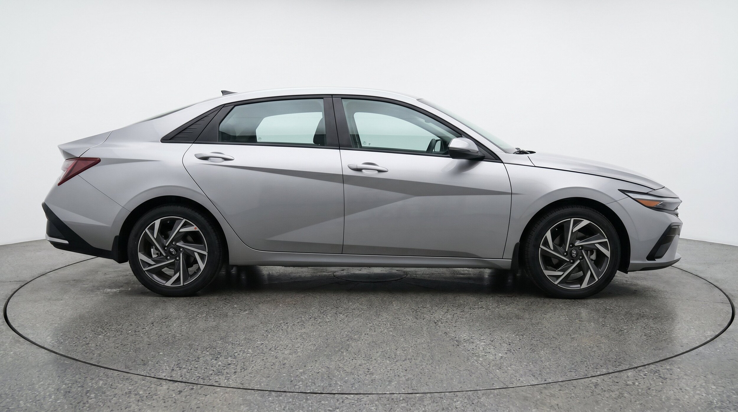 Thumbnail: 2025 Hyundai Elantra - 11