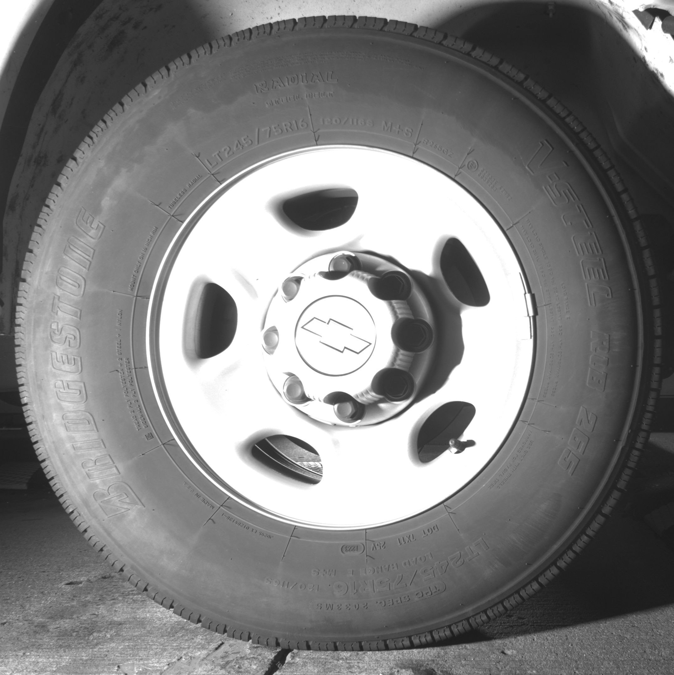 Thumbnail: 2023 Chevrolet Express - 13