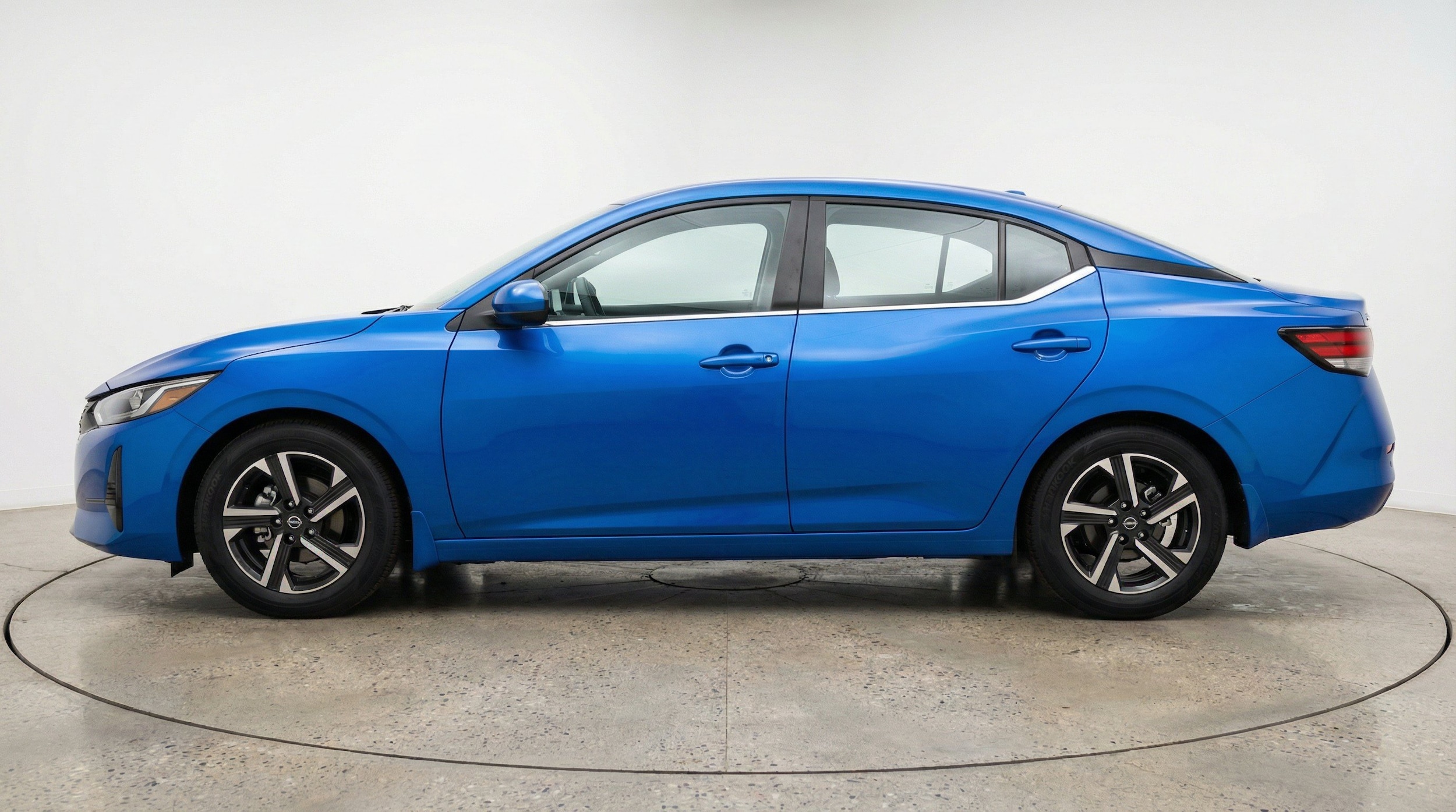 Thumbnail: 2025 Nissan Sentra - 5