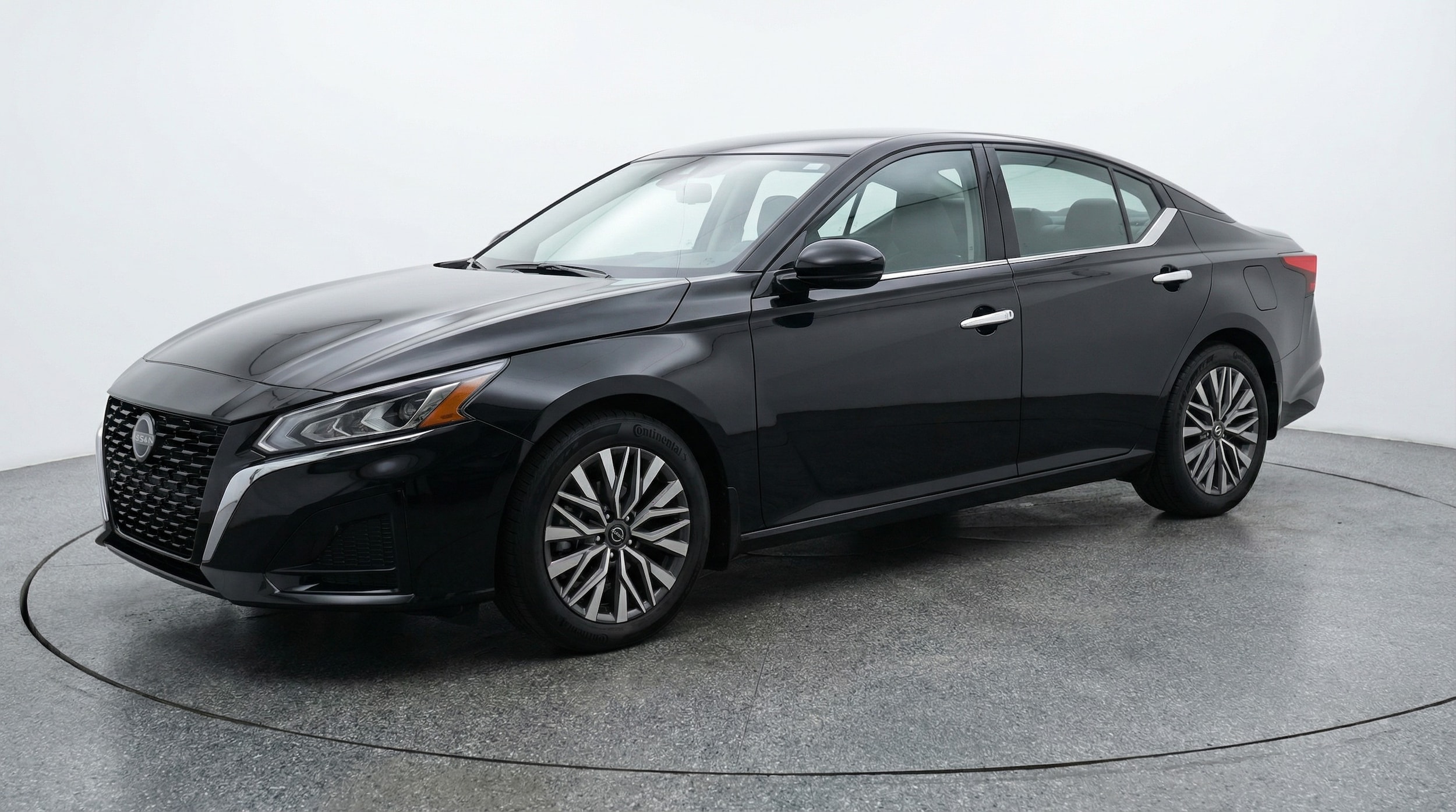 Thumbnail: 2025 Nissan Altima - 3