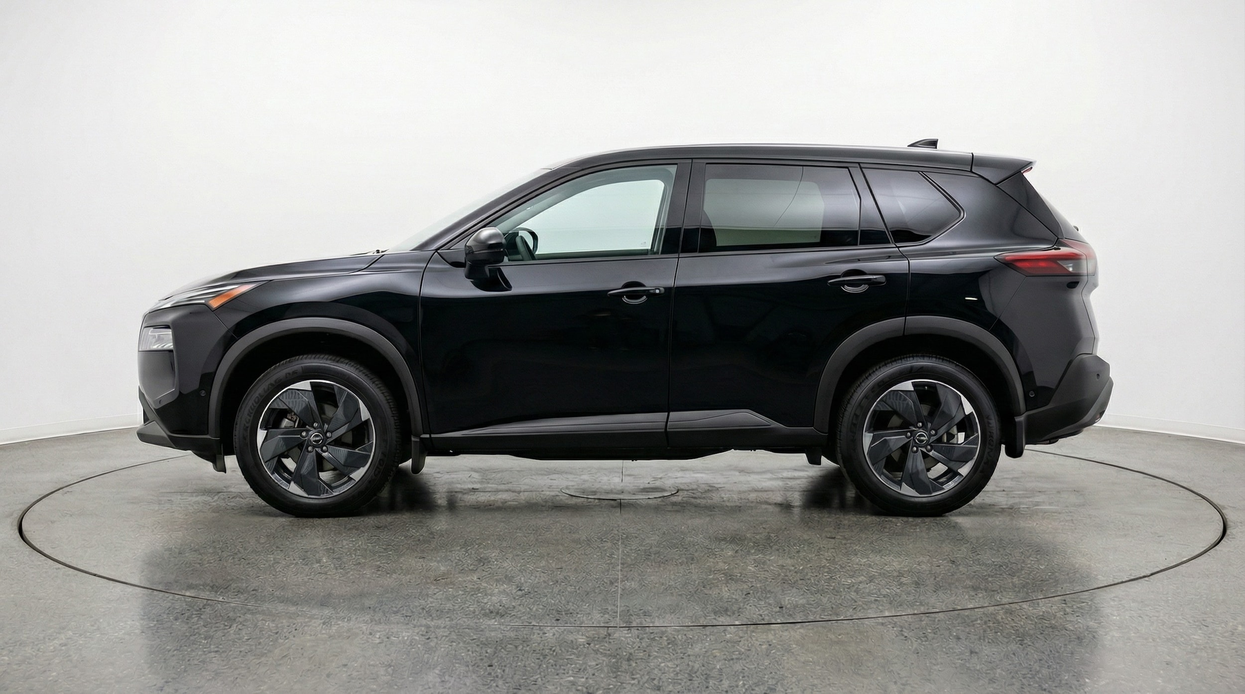 Thumbnail: 2025 Nissan Rogue - 4