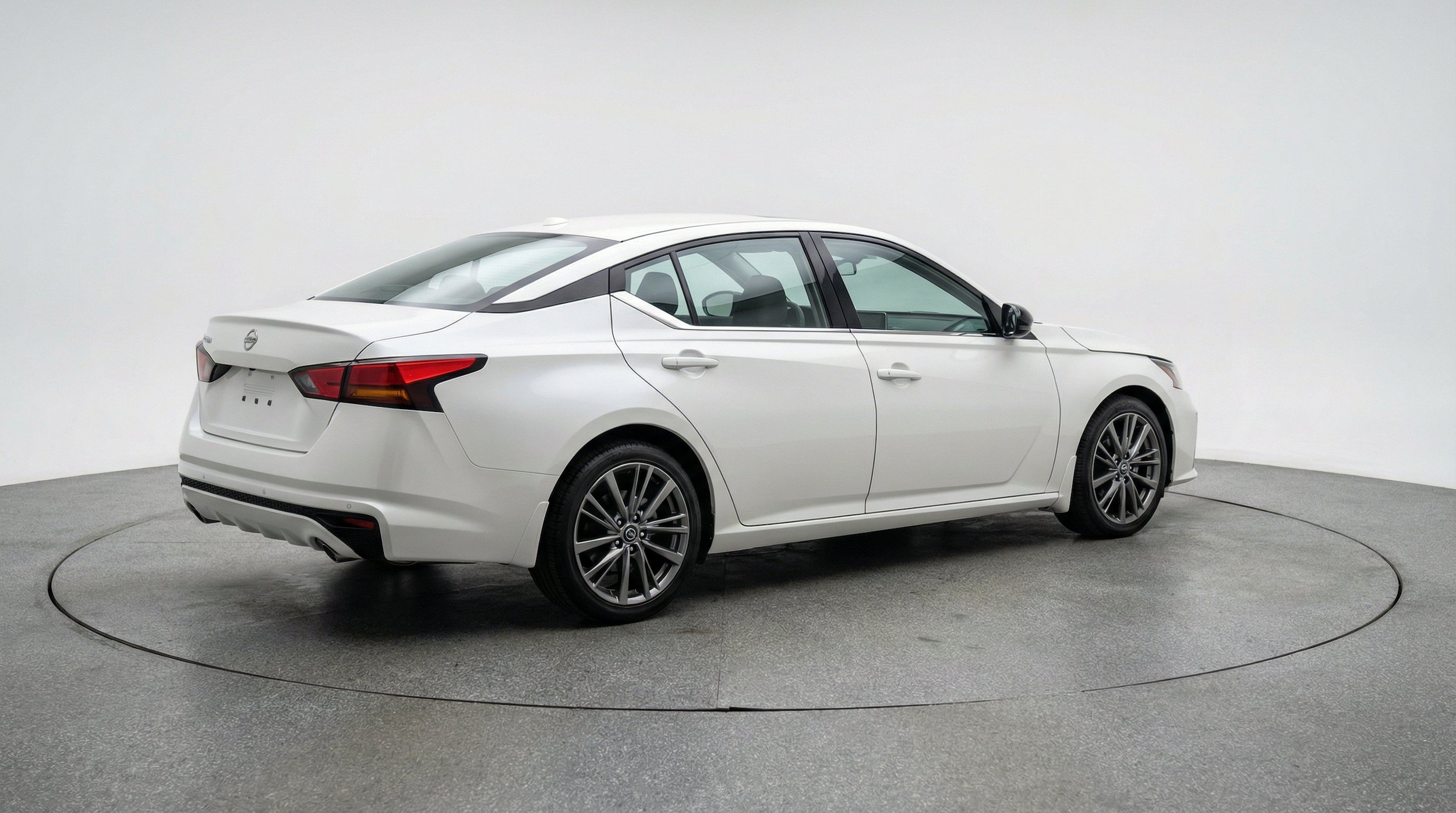 Thumbnail: 2025 Nissan Altima - 9