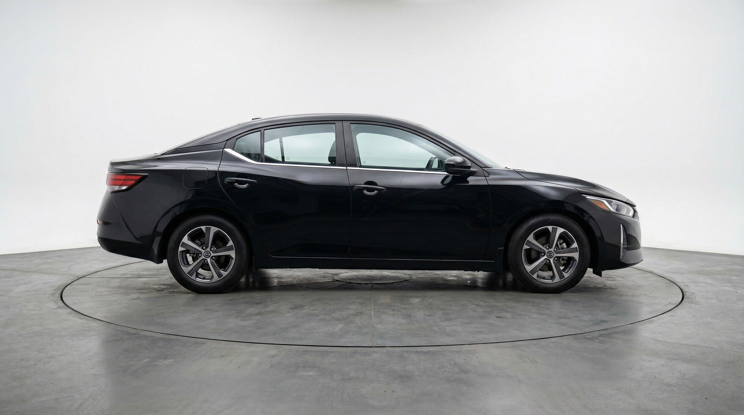 Thumbnail: 2025 Nissan Sentra - 11