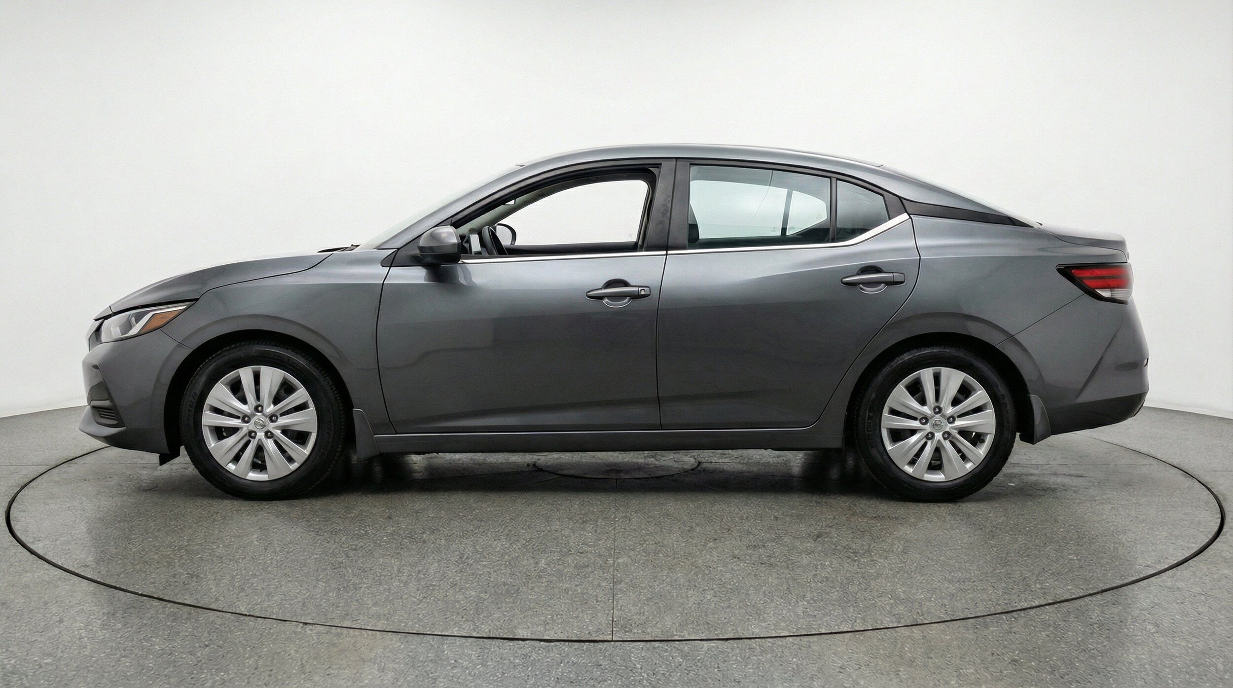 Thumbnail: 2025 Nissan Sentra - 5