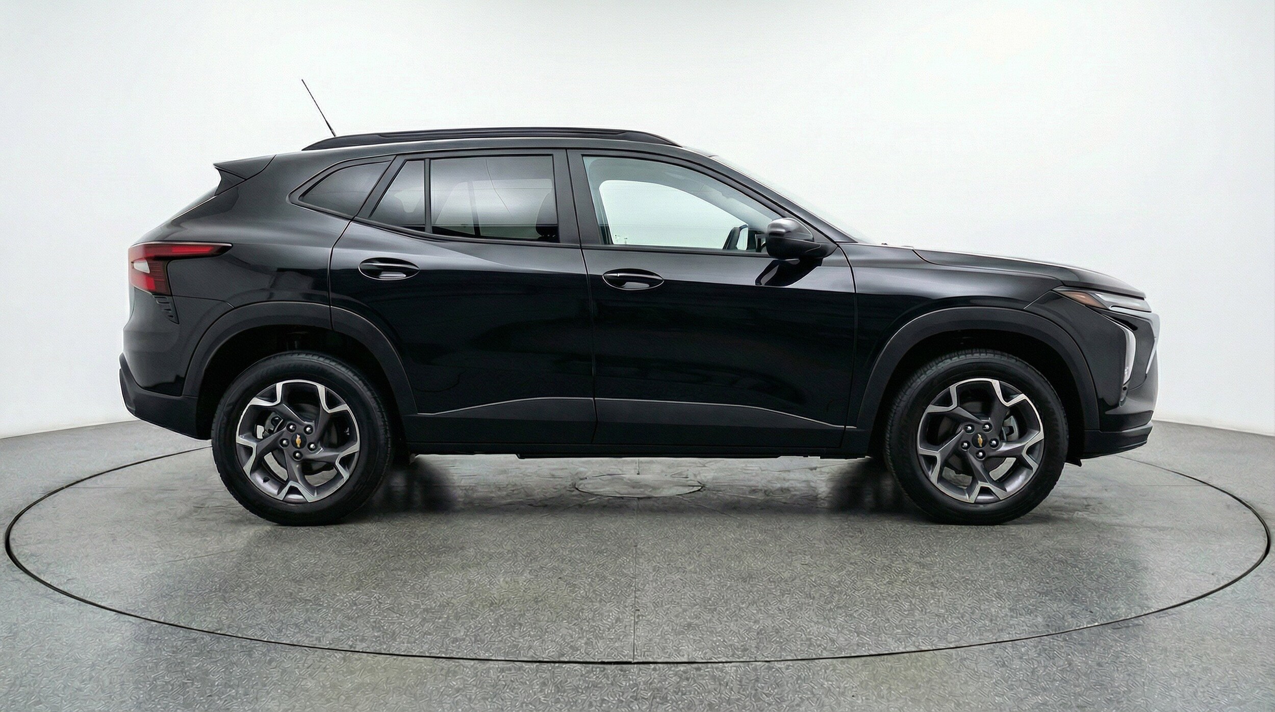 Thumbnail: 2025 Chevrolet Trax - 11
