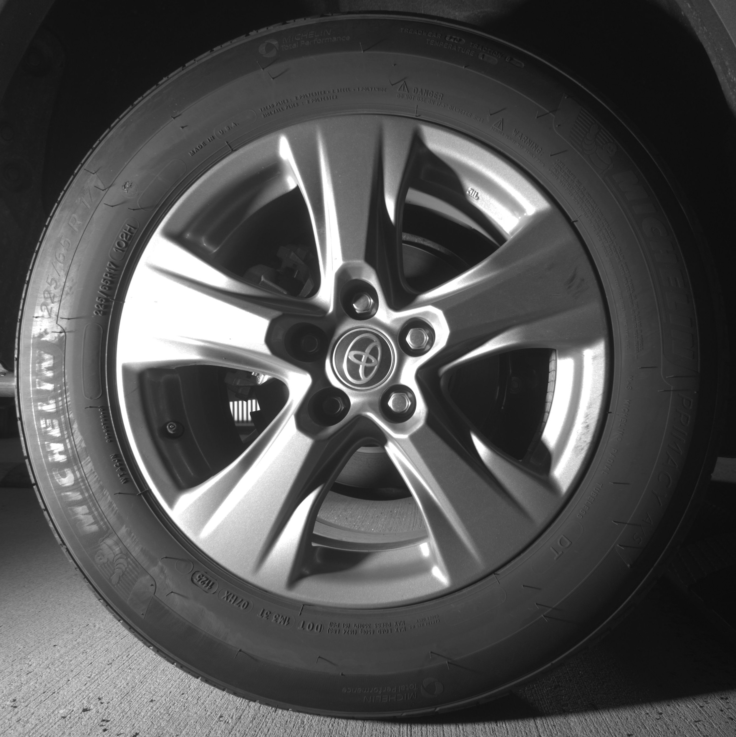 Thumbnail: 2025 Toyota RAV4 - 12