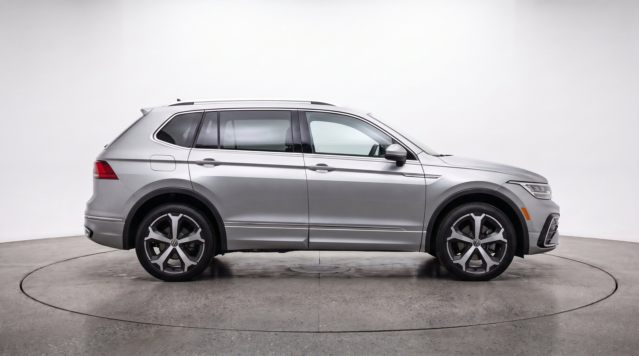 Thumbnail: 2026 Volkswagen Tiguan - 11