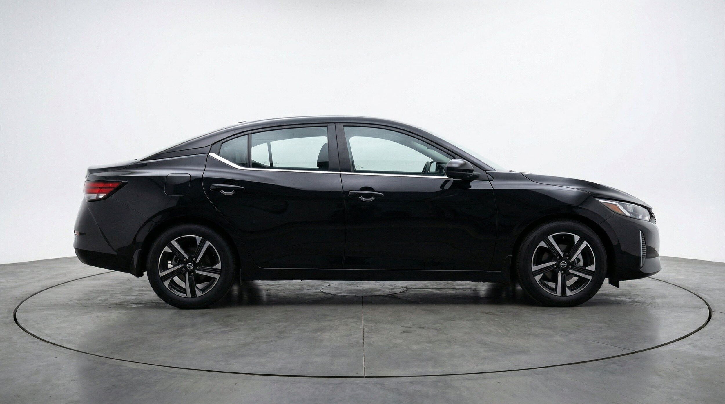 Thumbnail: 2025 Nissan Sentra - 11