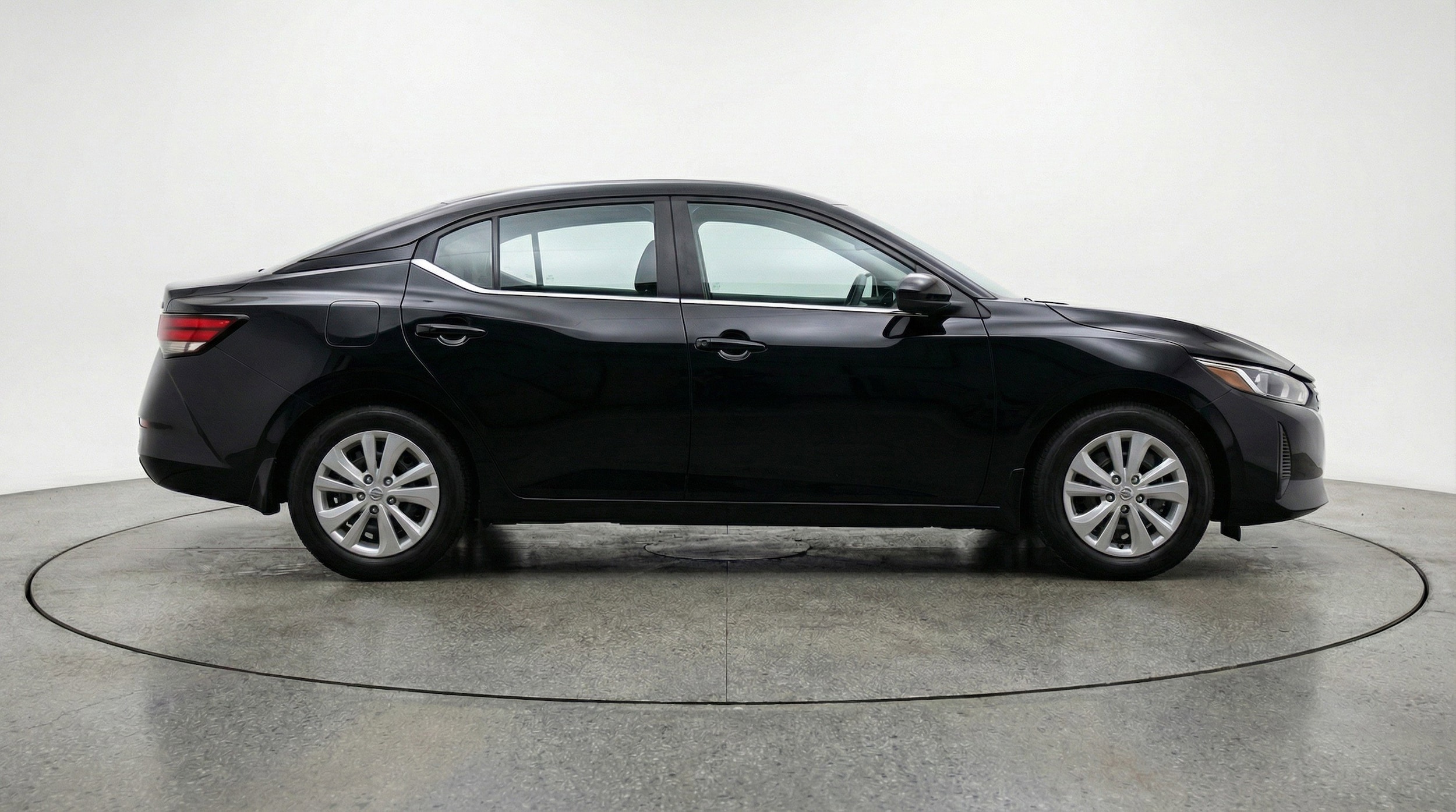 Thumbnail: 2025 Nissan Sentra - 11