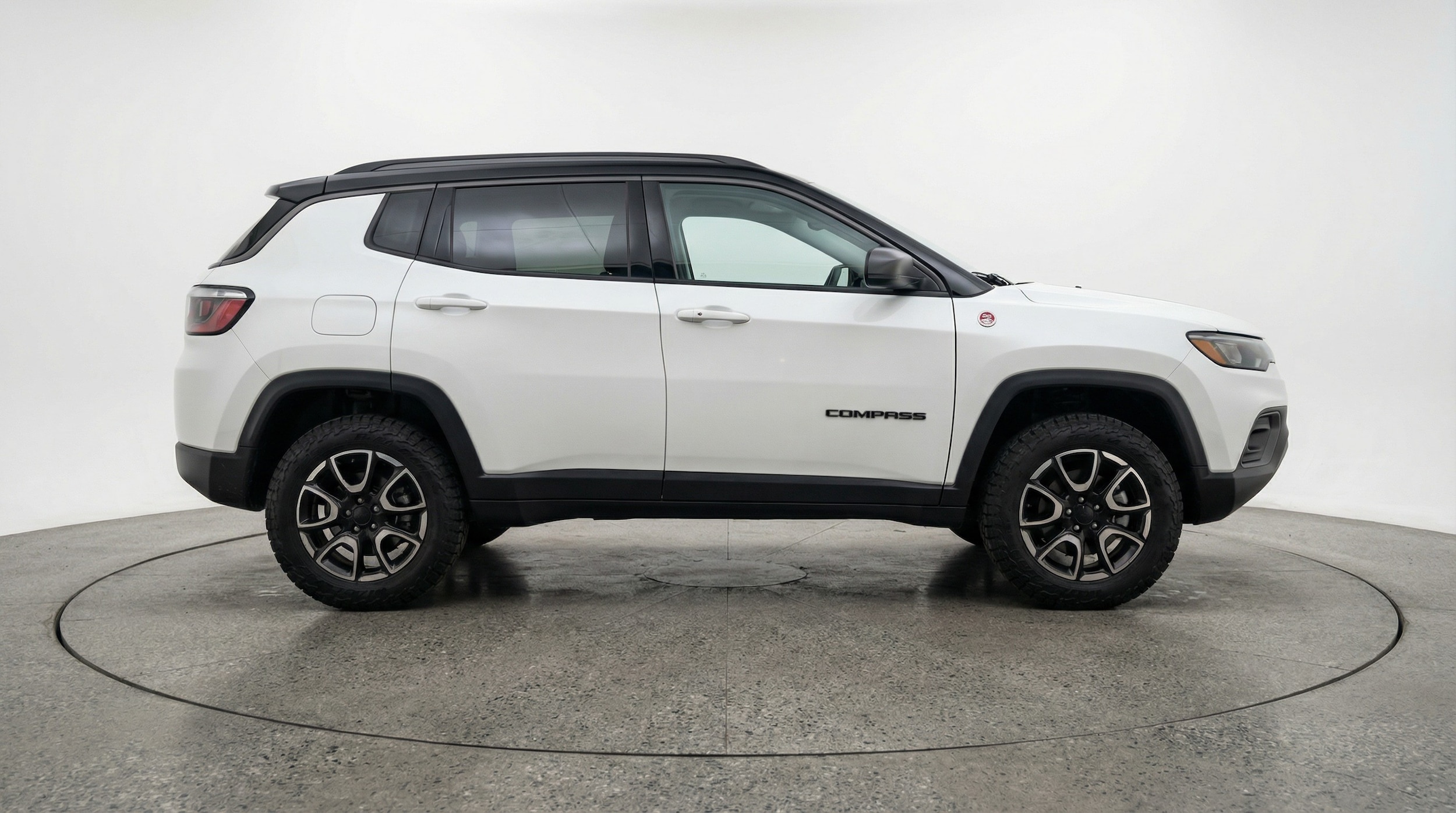 Thumbnail: 2025 Jeep Compass - 8