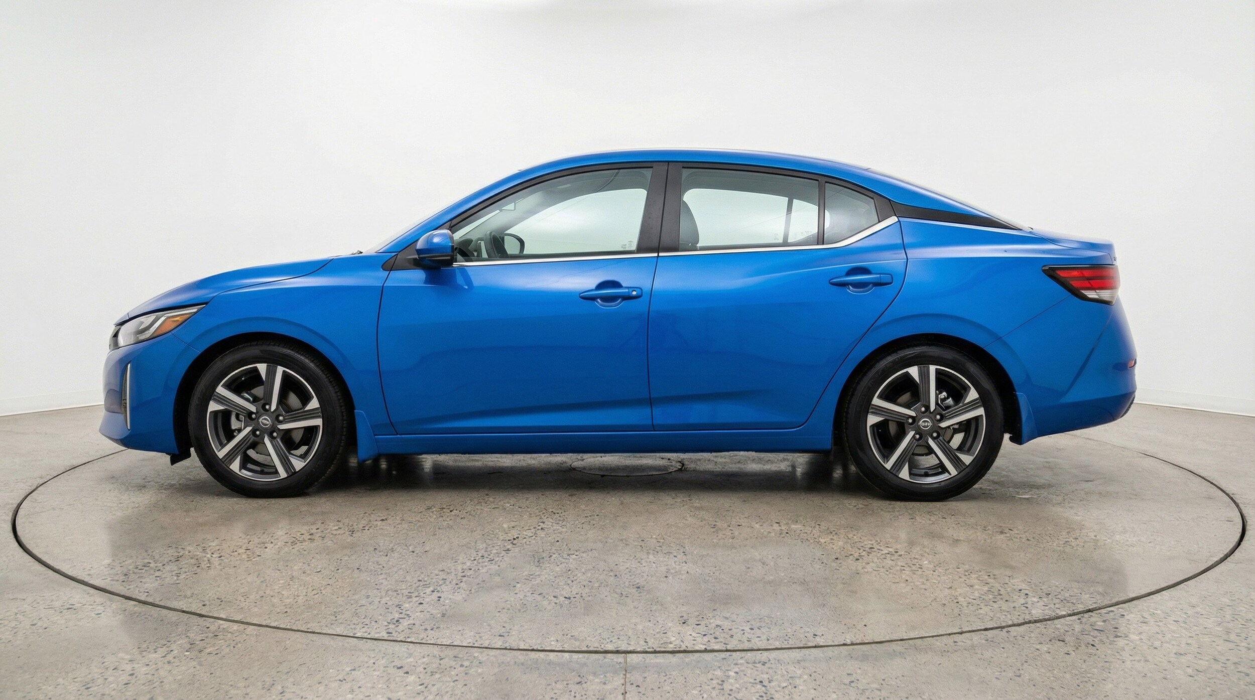 Thumbnail: 2025 Nissan Sentra - 5