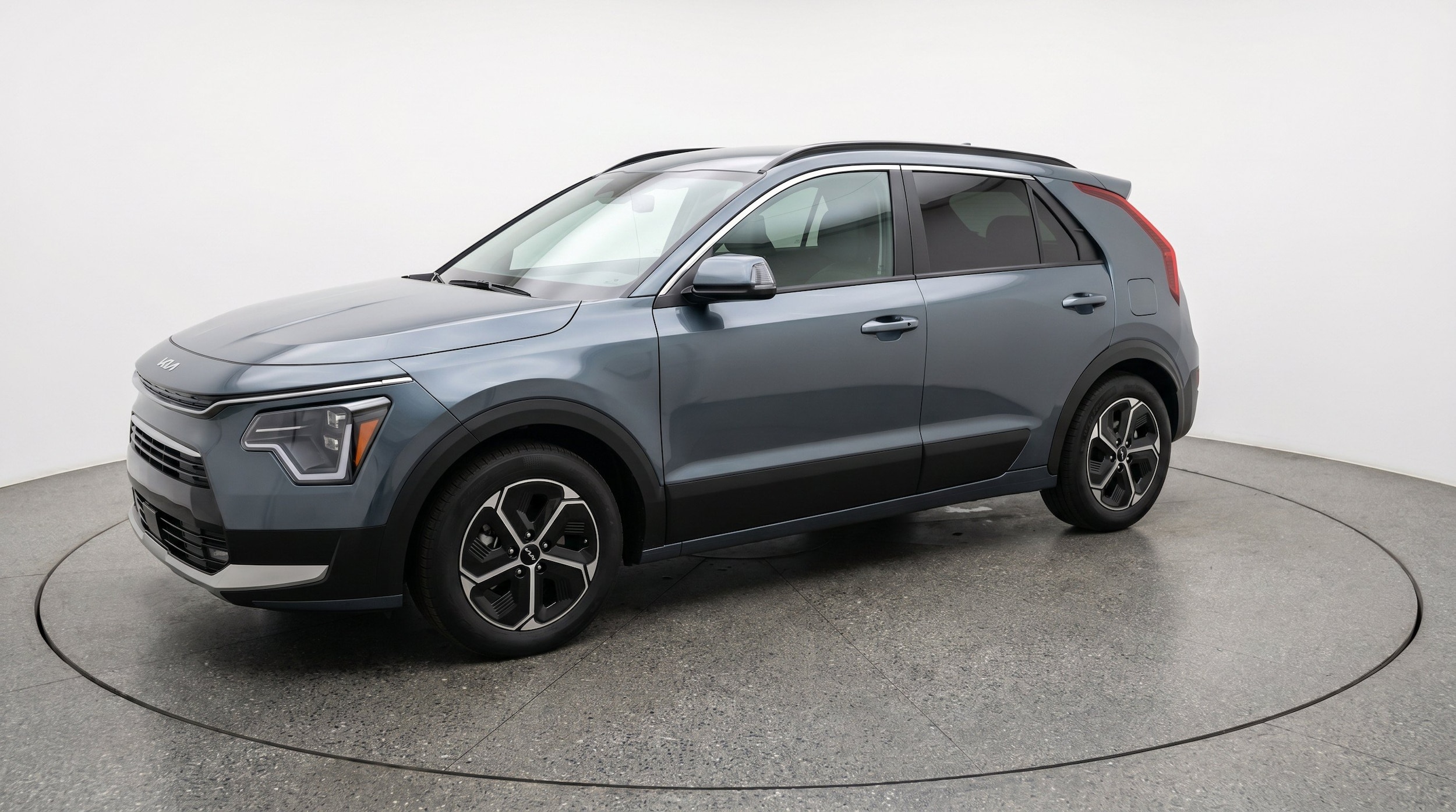 Thumbnail: 2026 Kia Niro - 3