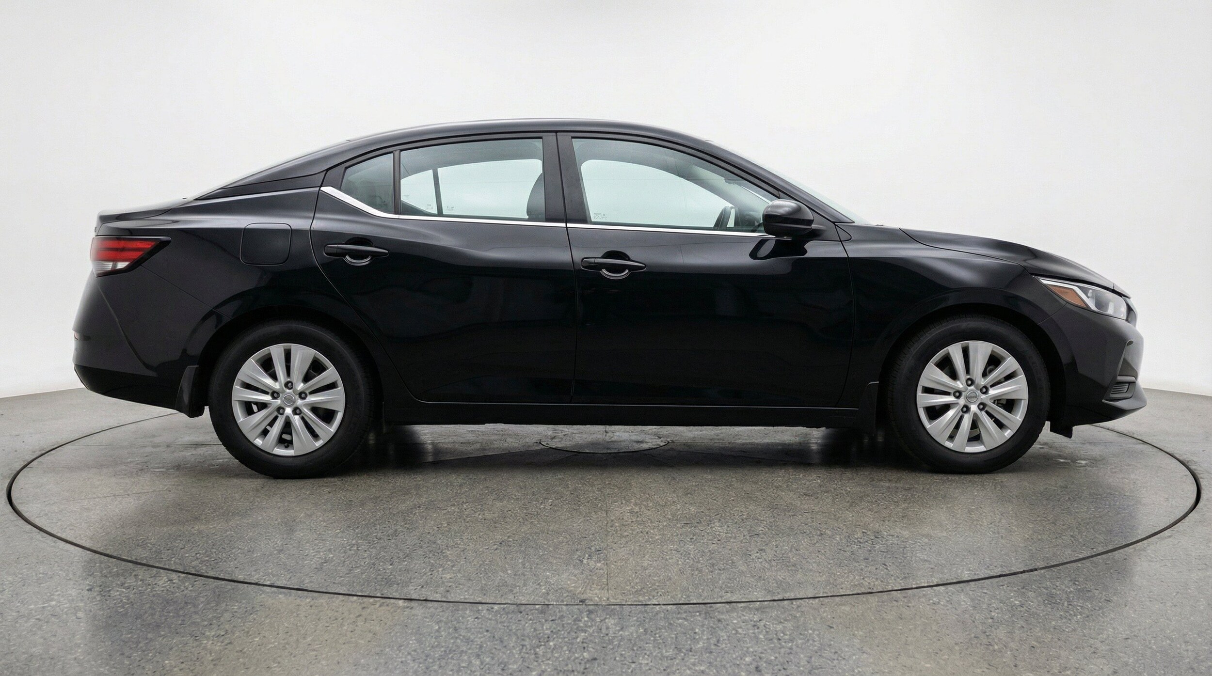 Thumbnail: 2025 Nissan Sentra - 11