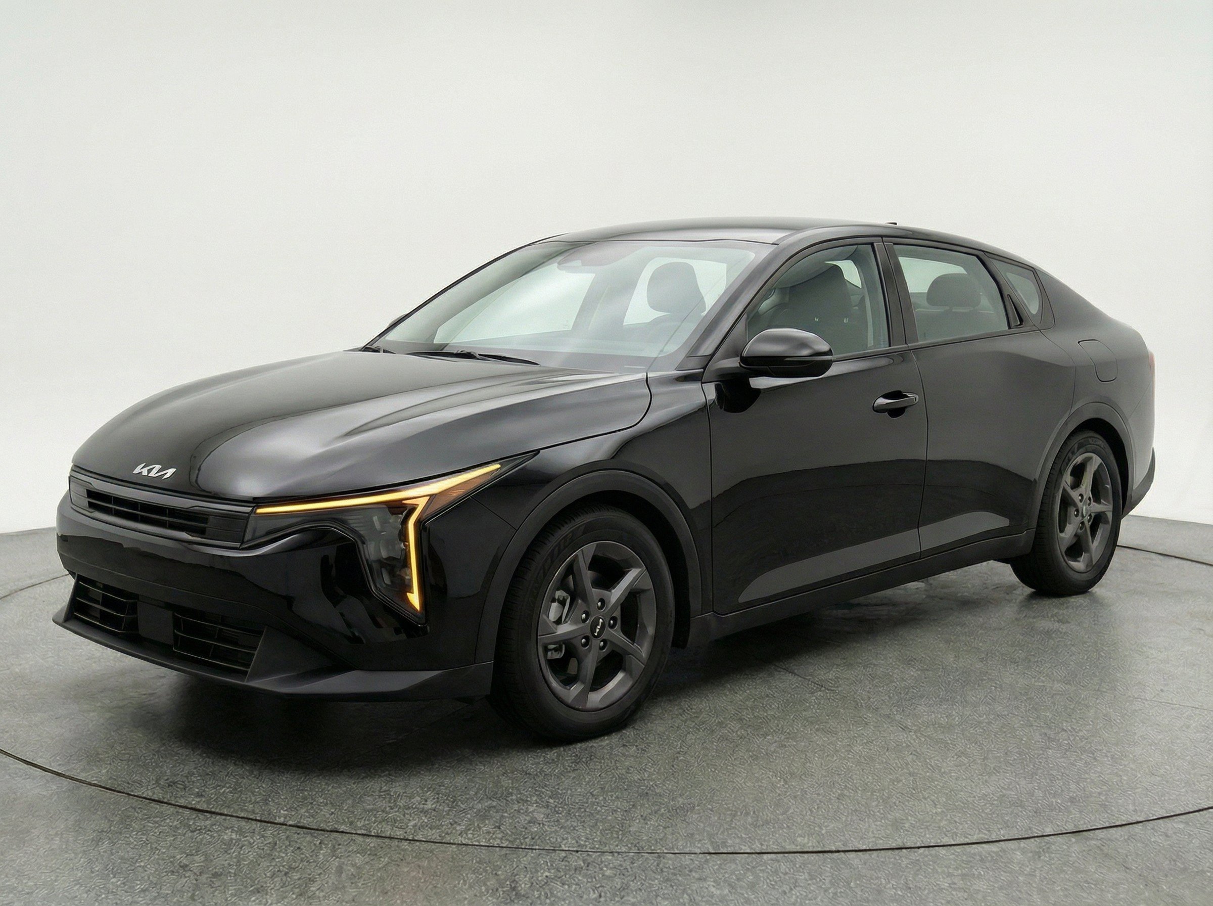 Thumbnail: 2025 Kia K4 - 3