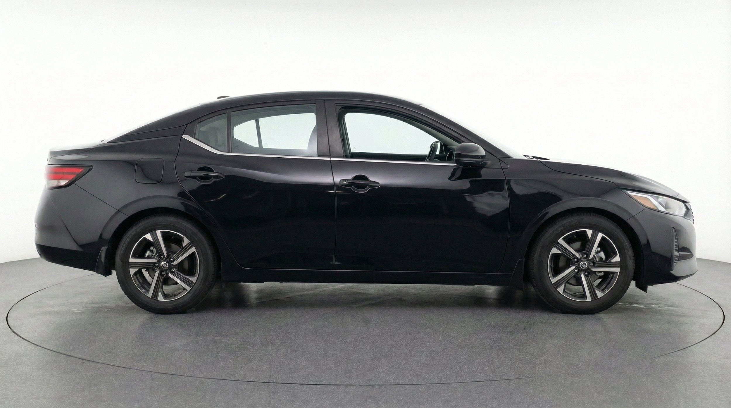 Thumbnail: 2025 Nissan Sentra - 10