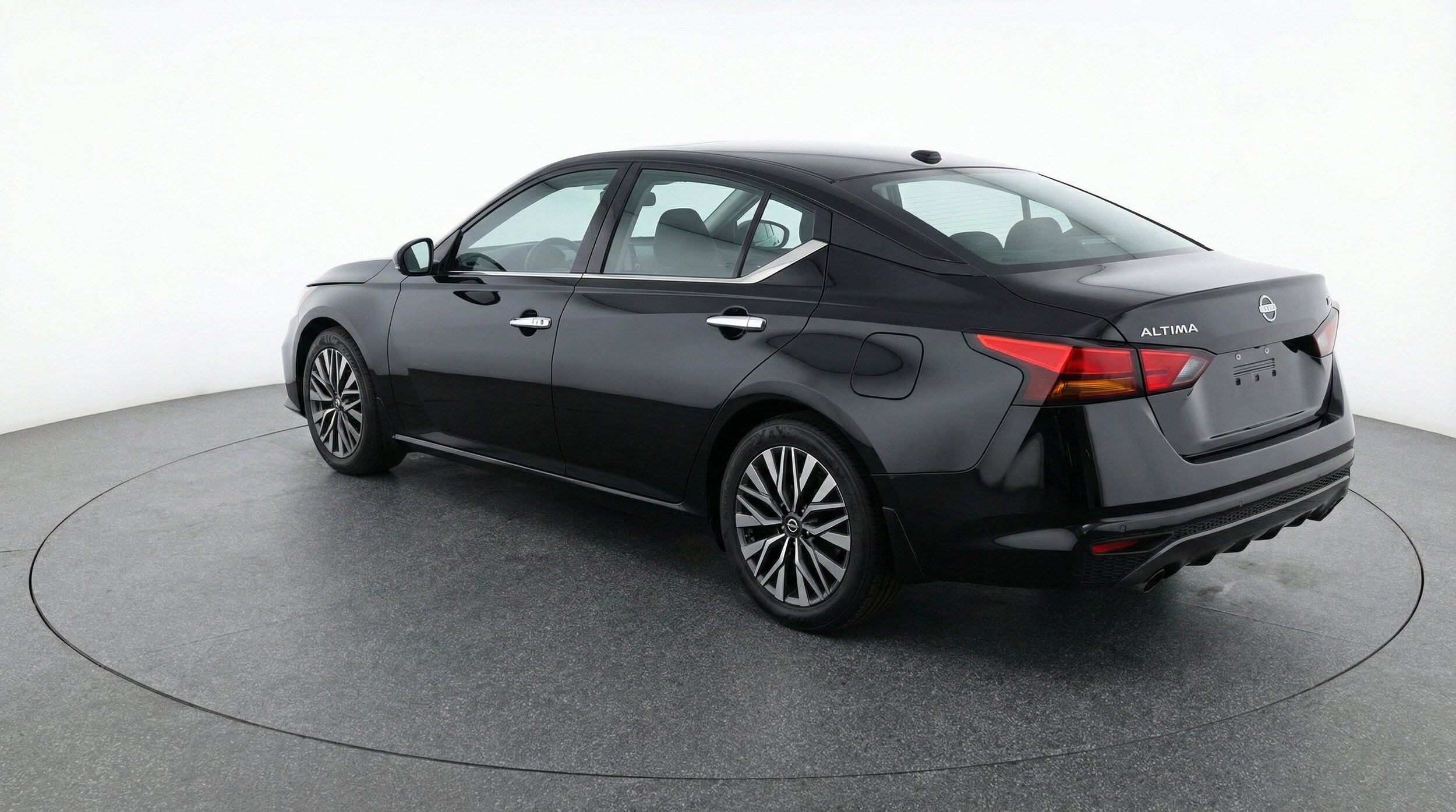Thumbnail: 2025 Nissan Altima - 6