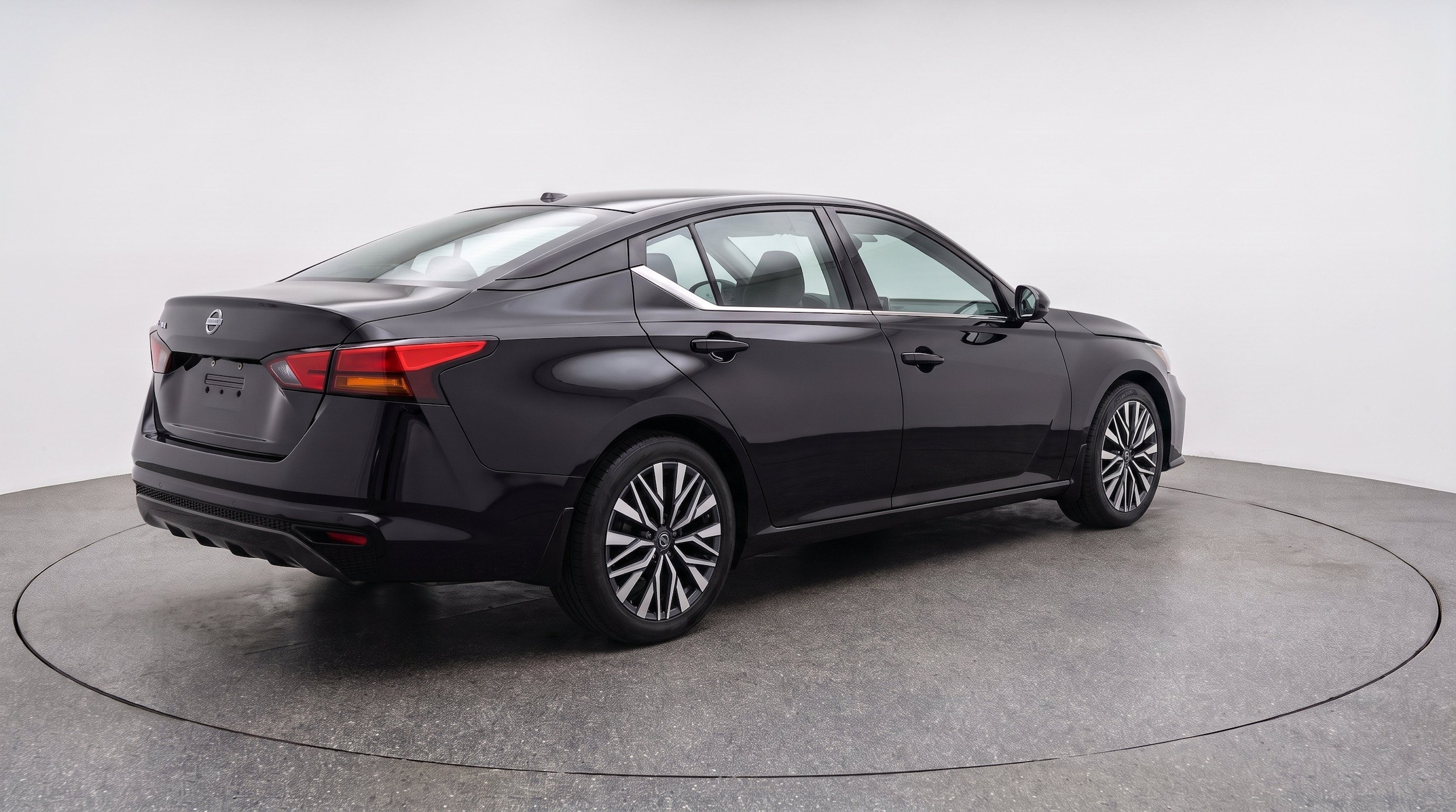 Thumbnail: 2025 Nissan Altima - 9