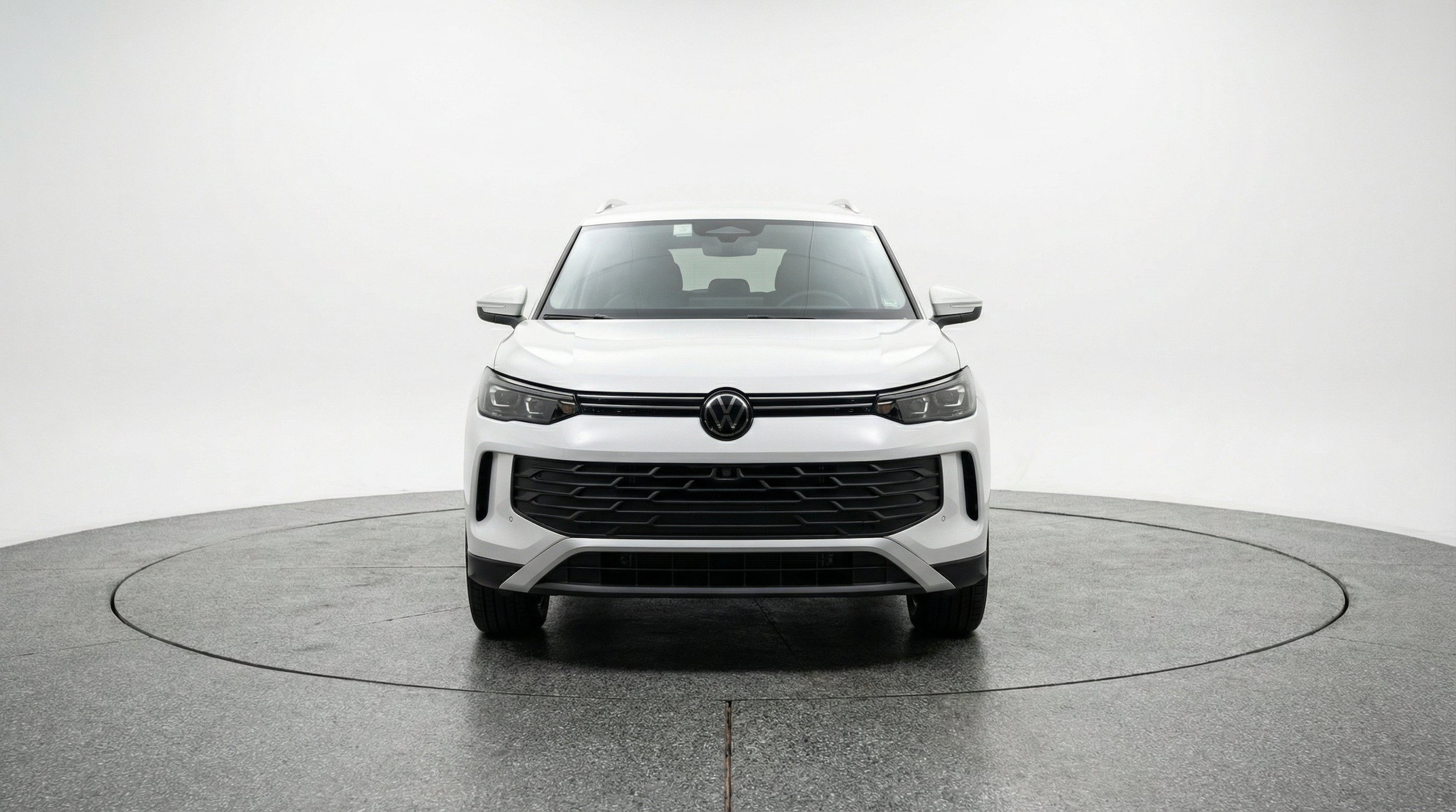 Thumbnail: 2026 Volkswagen Tiguan - 2