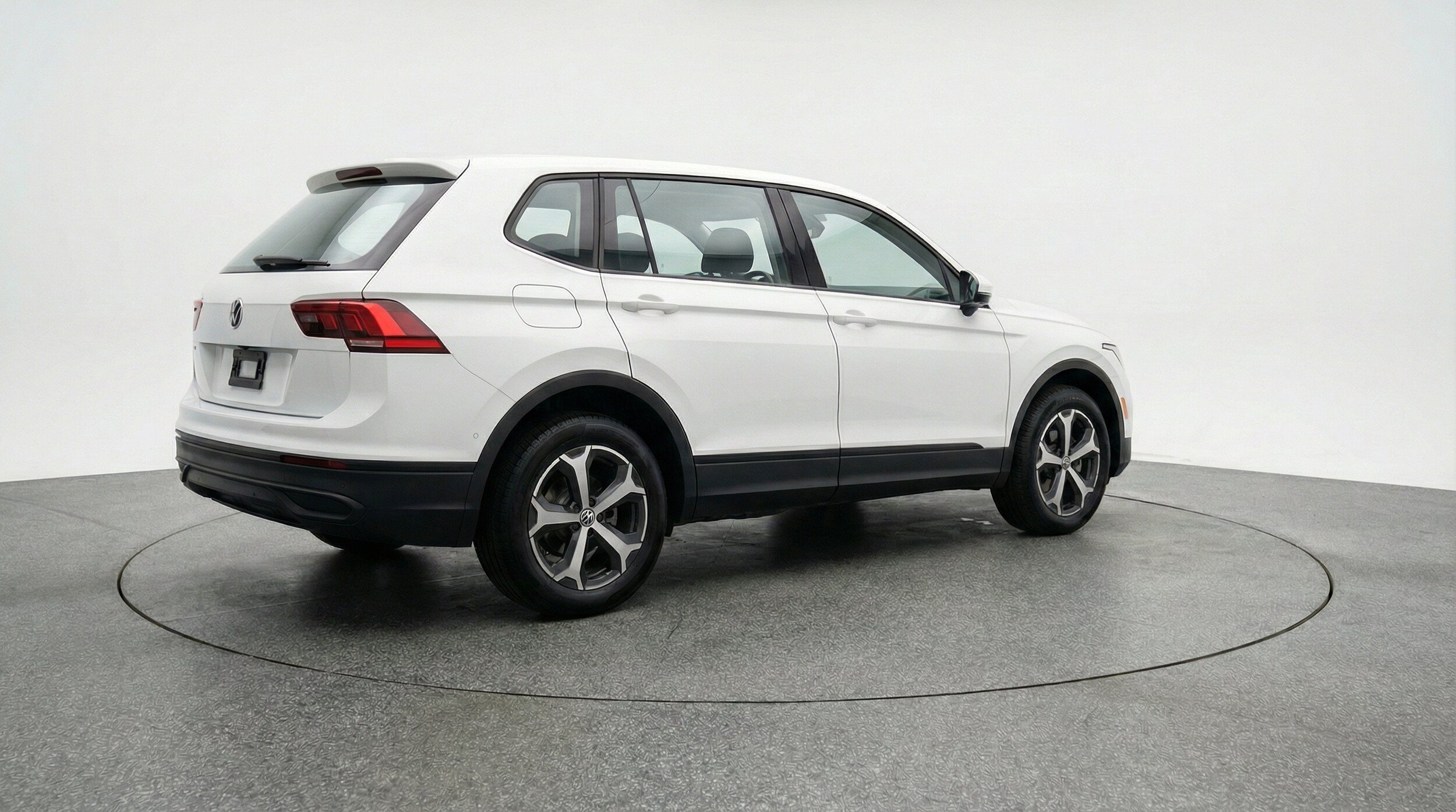 Thumbnail: 2026 Volkswagen Tiguan - 9