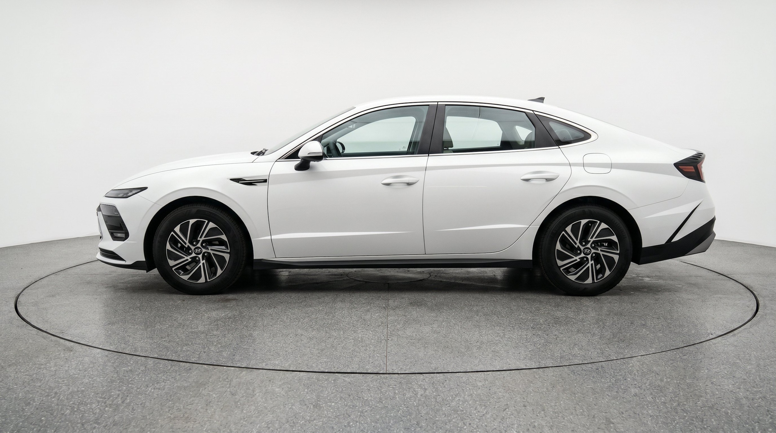 Thumbnail: 2026 Hyundai Sonata - 5