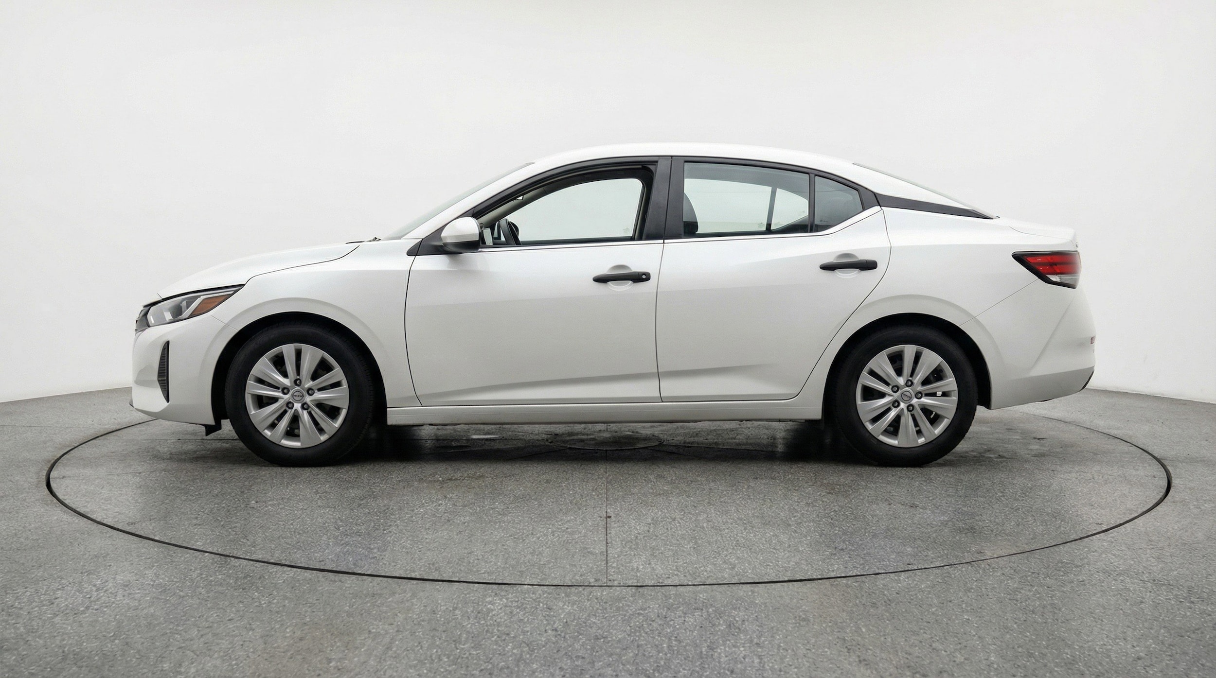 Thumbnail: 2025 Nissan Sentra - 5