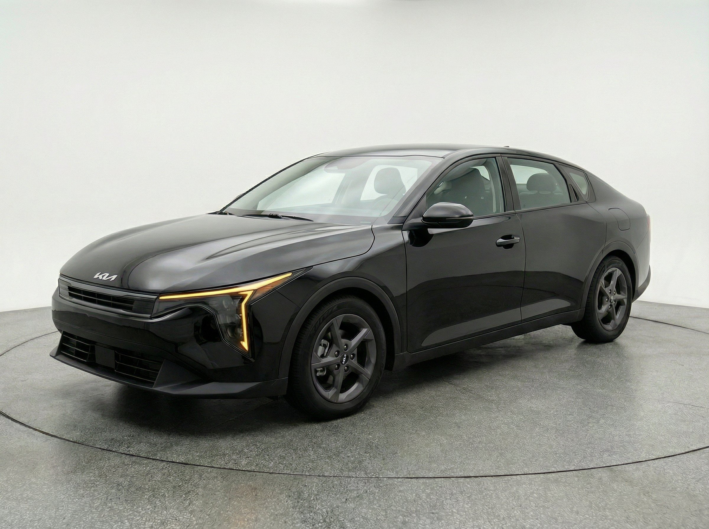 Thumbnail: 2025 Kia K4 - 3