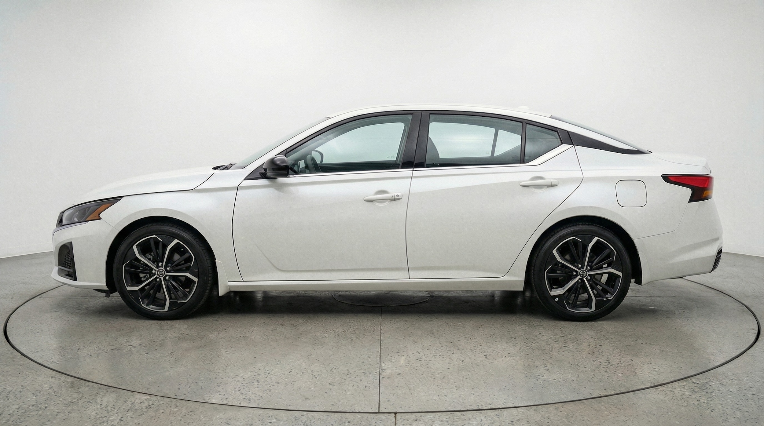 Thumbnail: 2025 Nissan Altima - 4