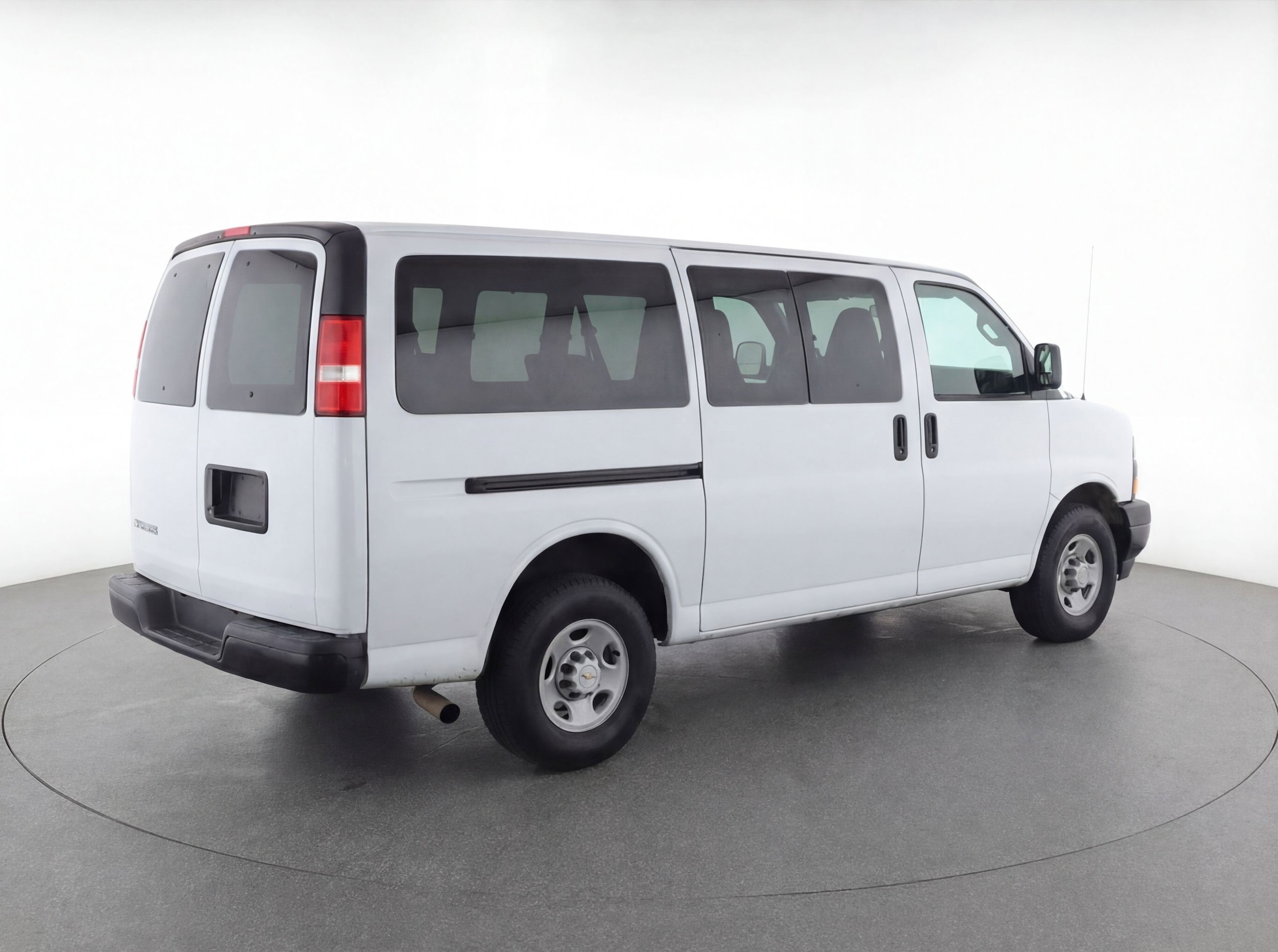 Thumbnail: 2023 Chevrolet Express - 9