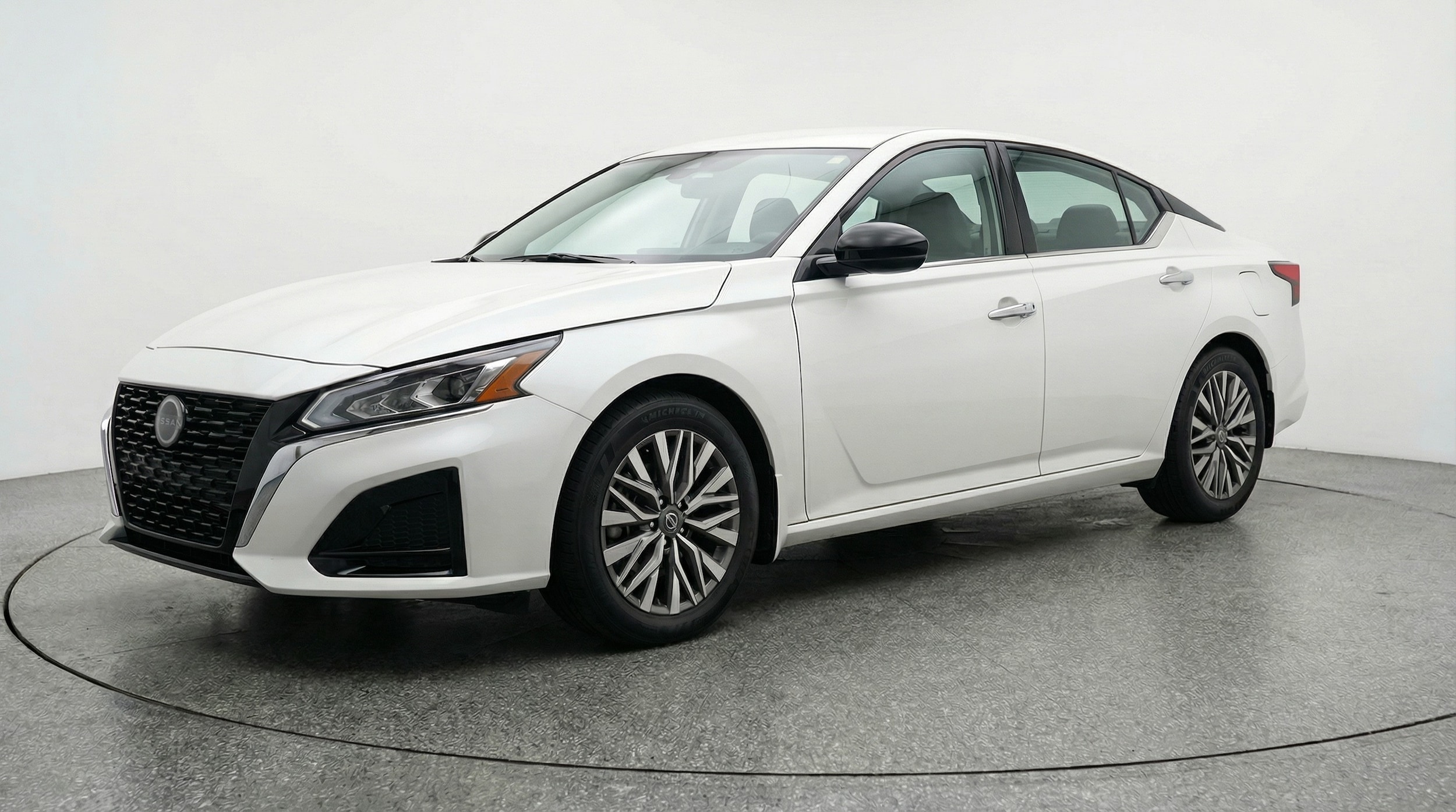 Thumbnail: 2025 Nissan Altima - 3