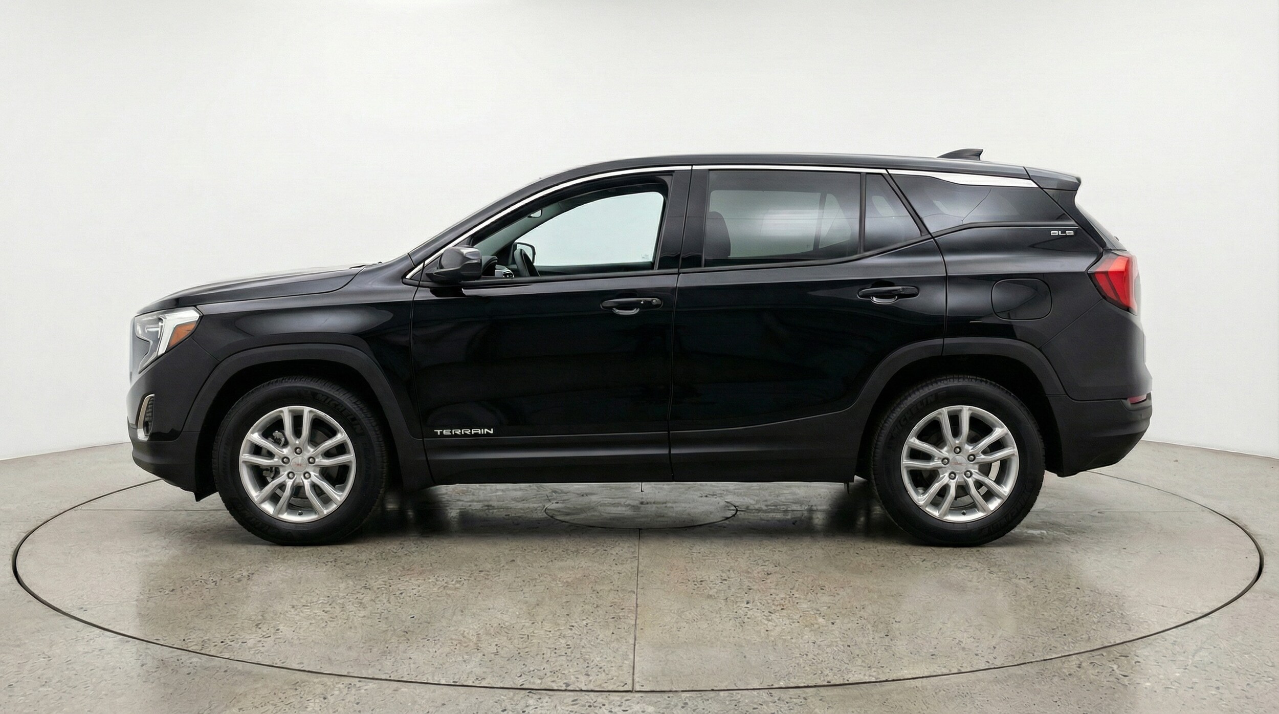 Thumbnail: 2024 GMC Terrain - 4