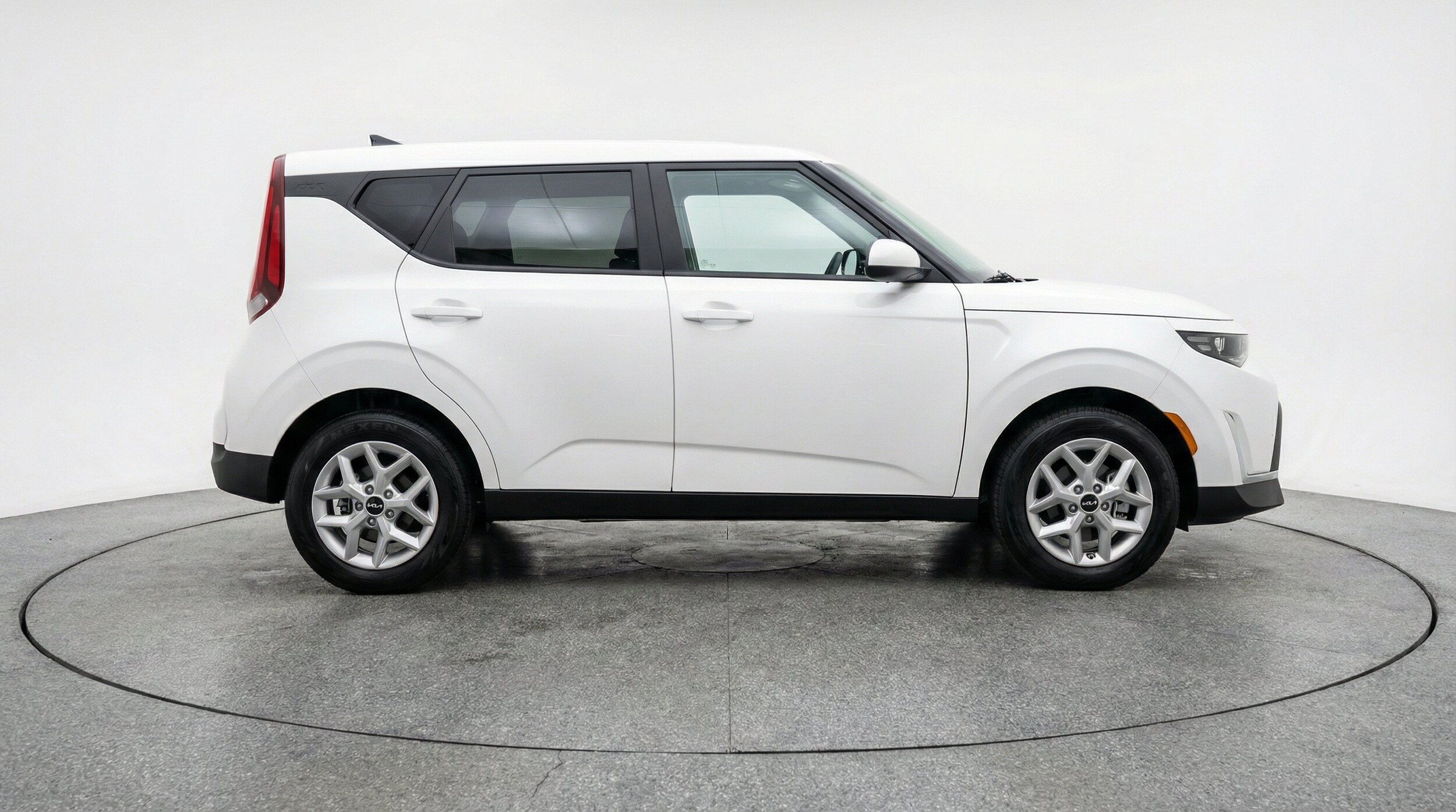 Thumbnail: 2025 Kia Soul - 11