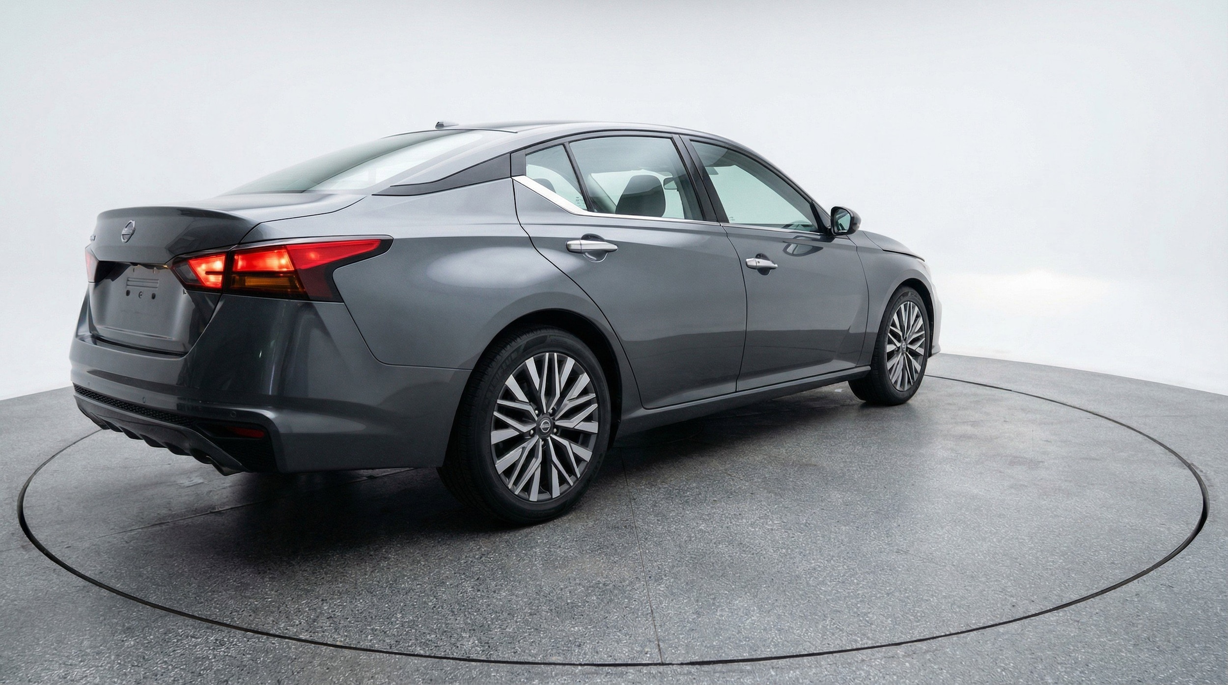 Thumbnail: 2025 Nissan Altima - 9