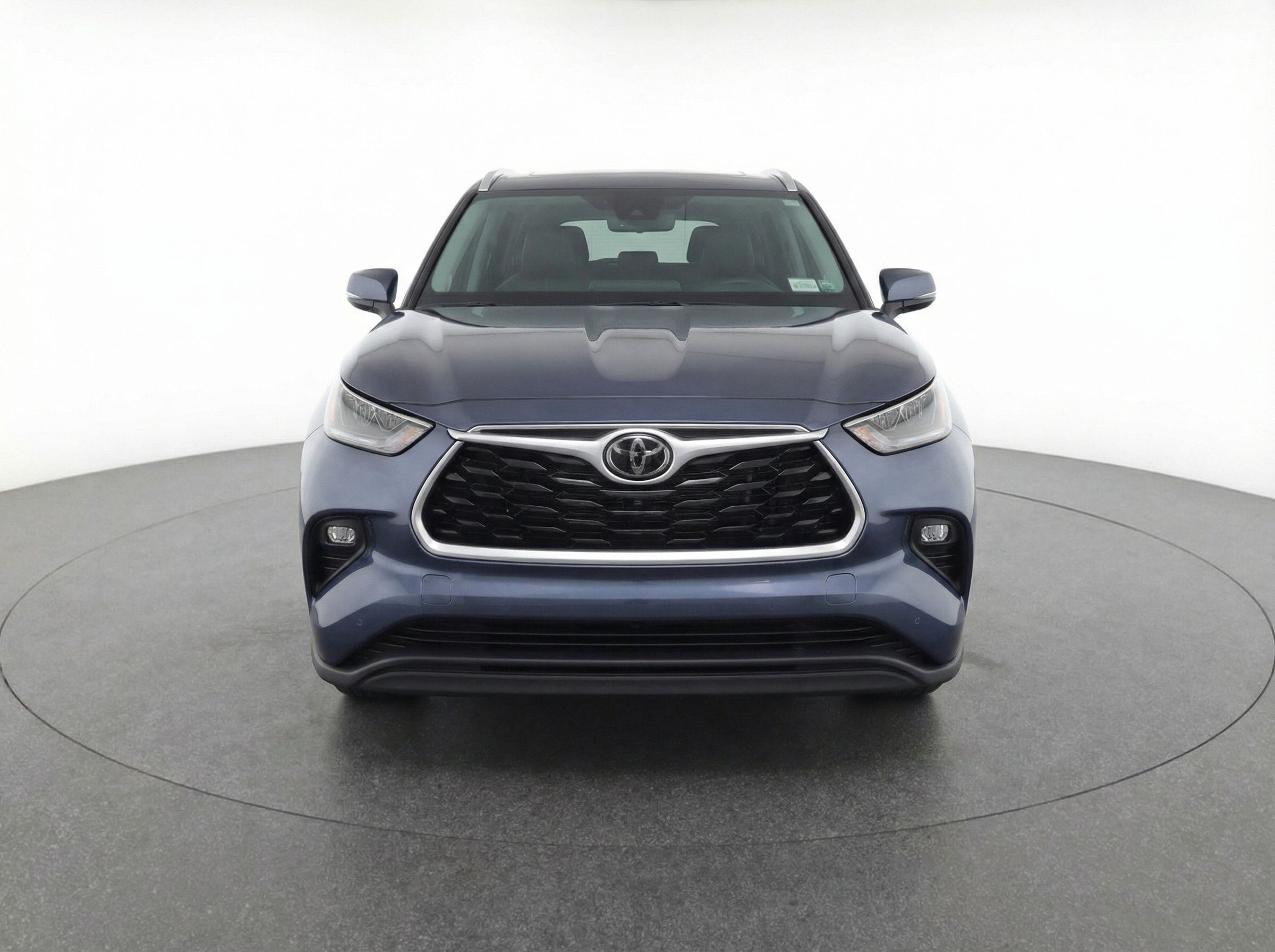 Thumbnail: 2024 Toyota Grand Highlander - 2