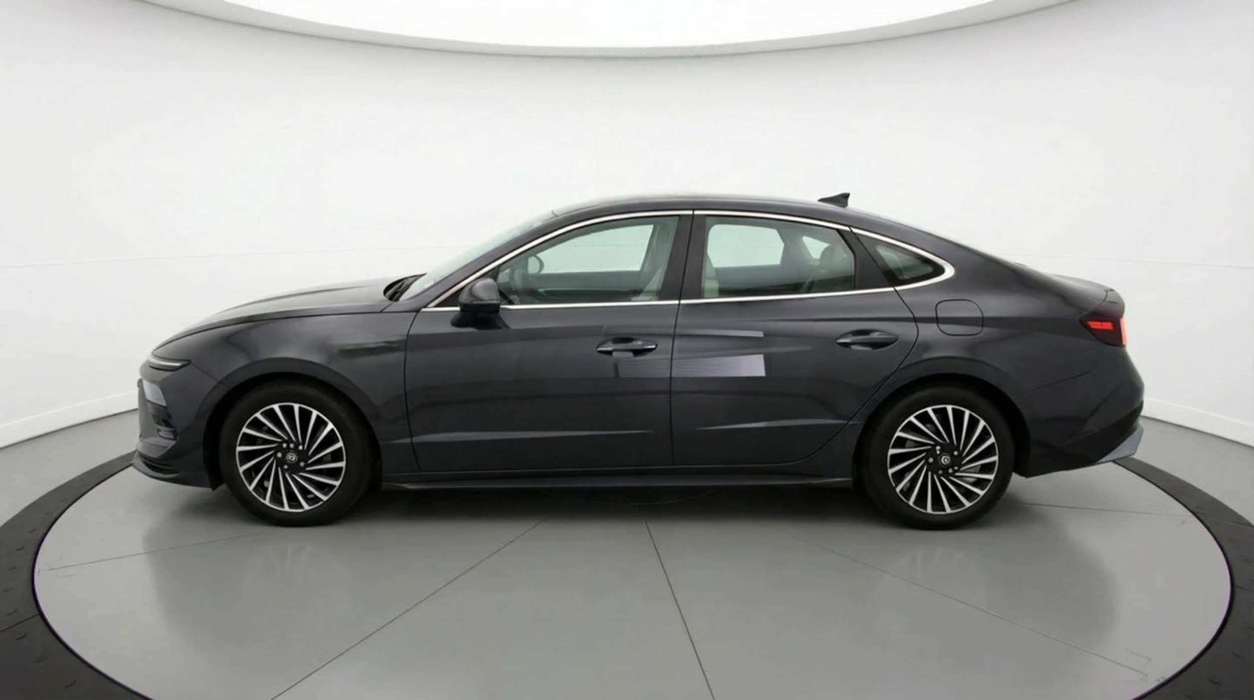 Thumbnail: 2025 Hyundai Sonata - 4