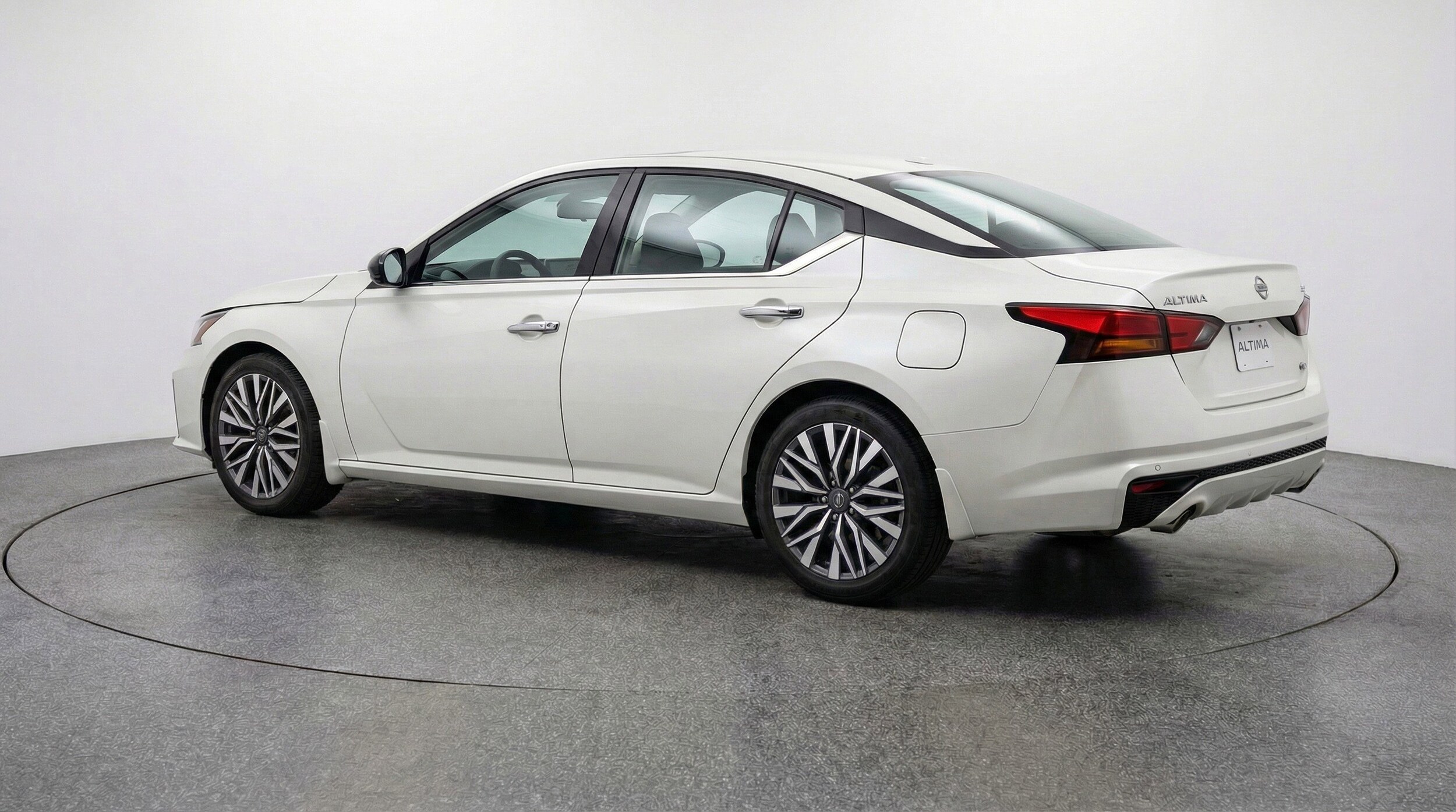 Thumbnail: 2025 Nissan Altima - 6