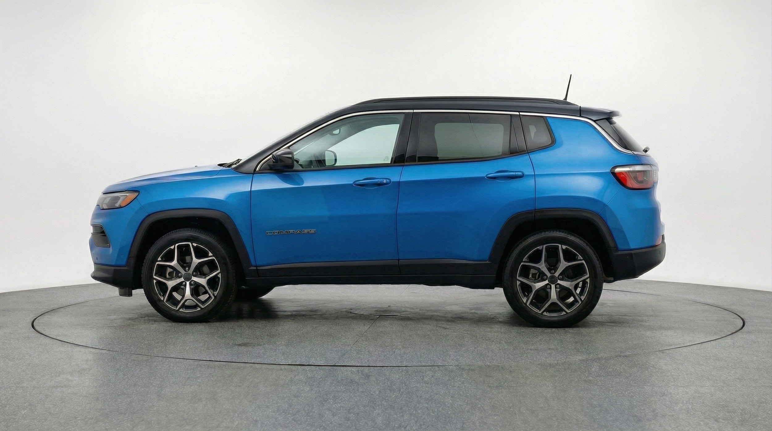 Thumbnail: 2025 Jeep Compass - 4