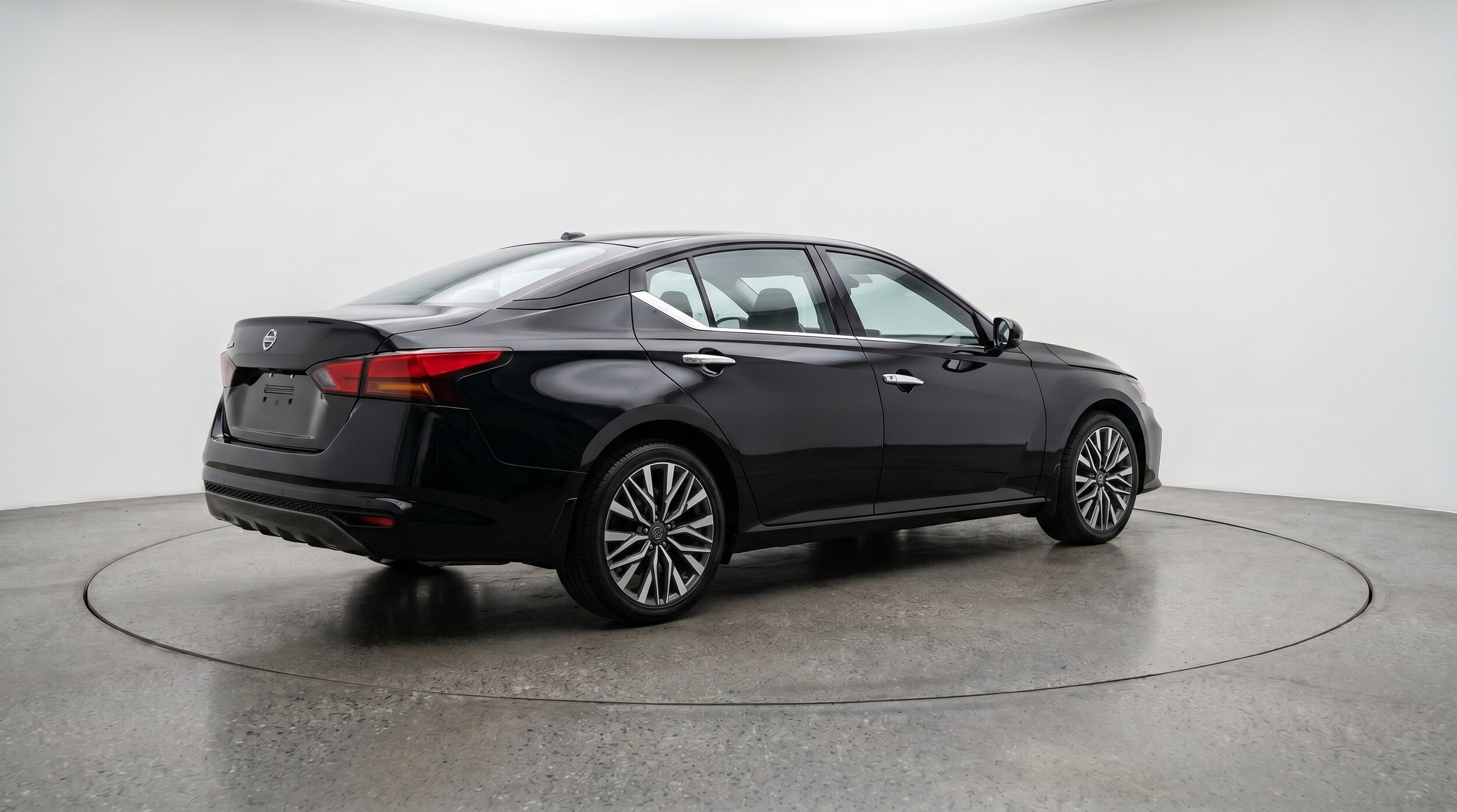 Thumbnail: 2025 Nissan Altima - 9