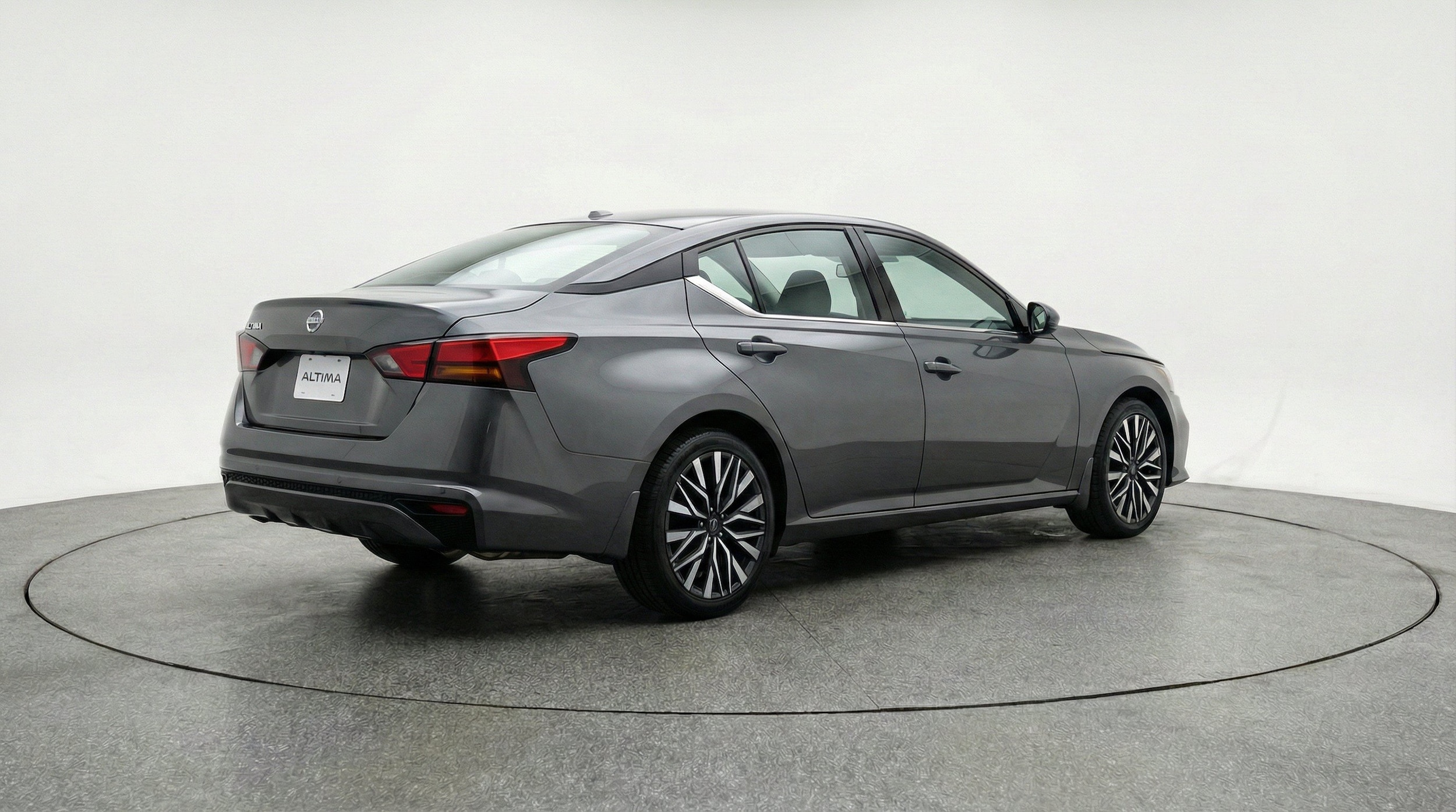Thumbnail: 2025 Nissan Altima - 9