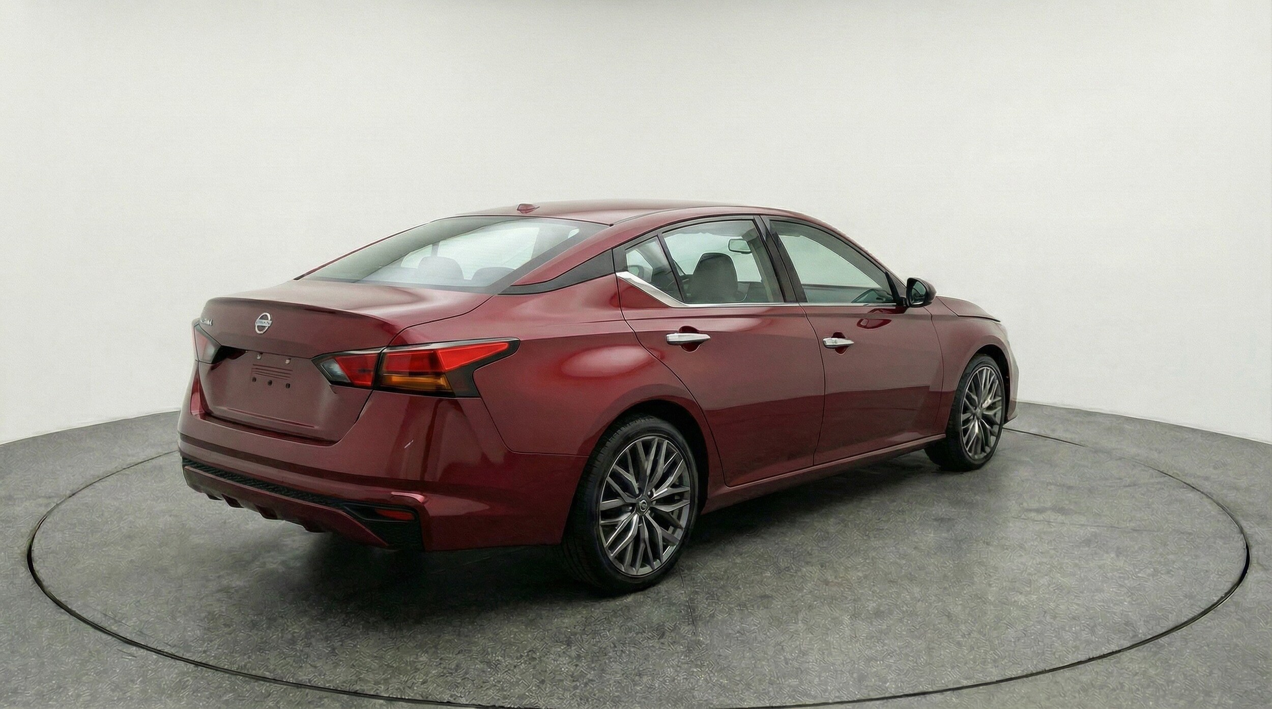 Thumbnail: 2025 Nissan Altima - 9