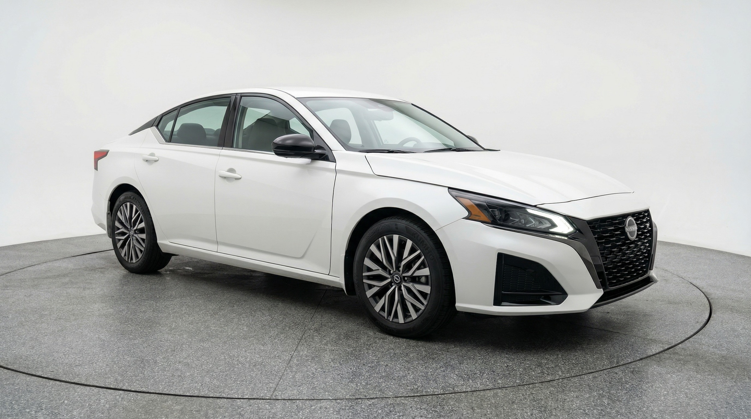 Thumbnail: 2025 Nissan Altima - 1