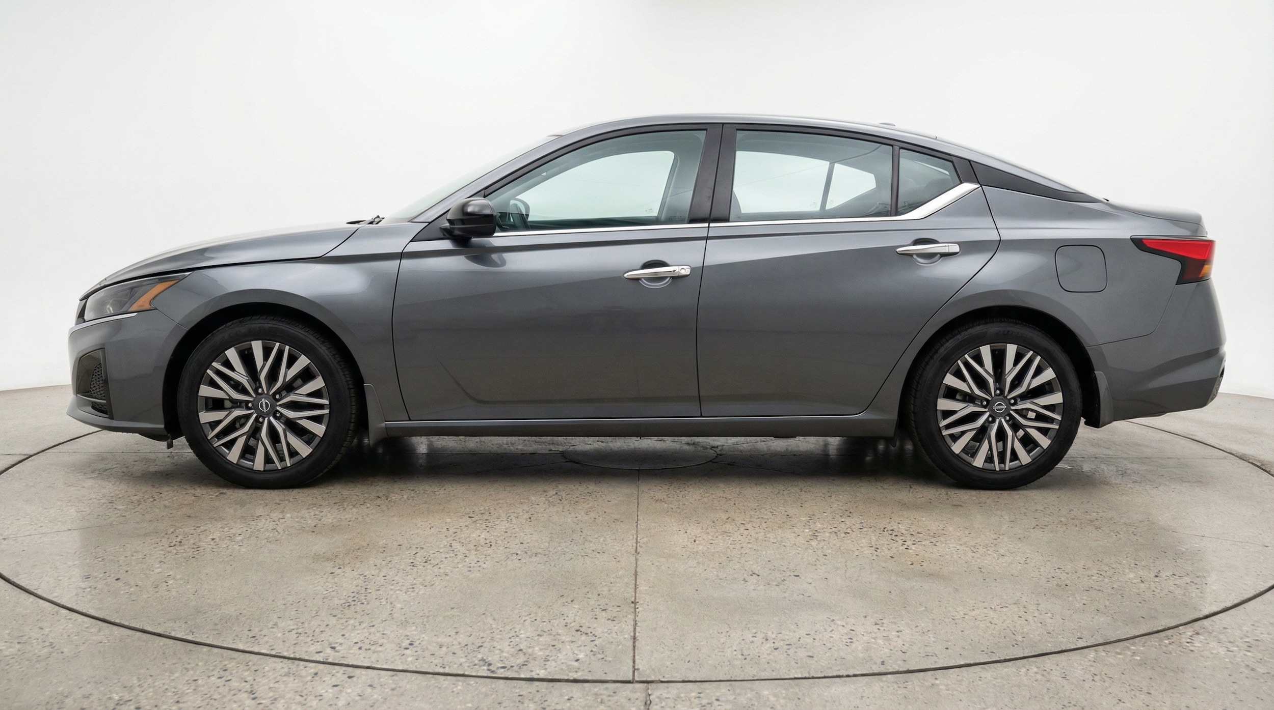 Thumbnail: 2025 Nissan Altima - 4