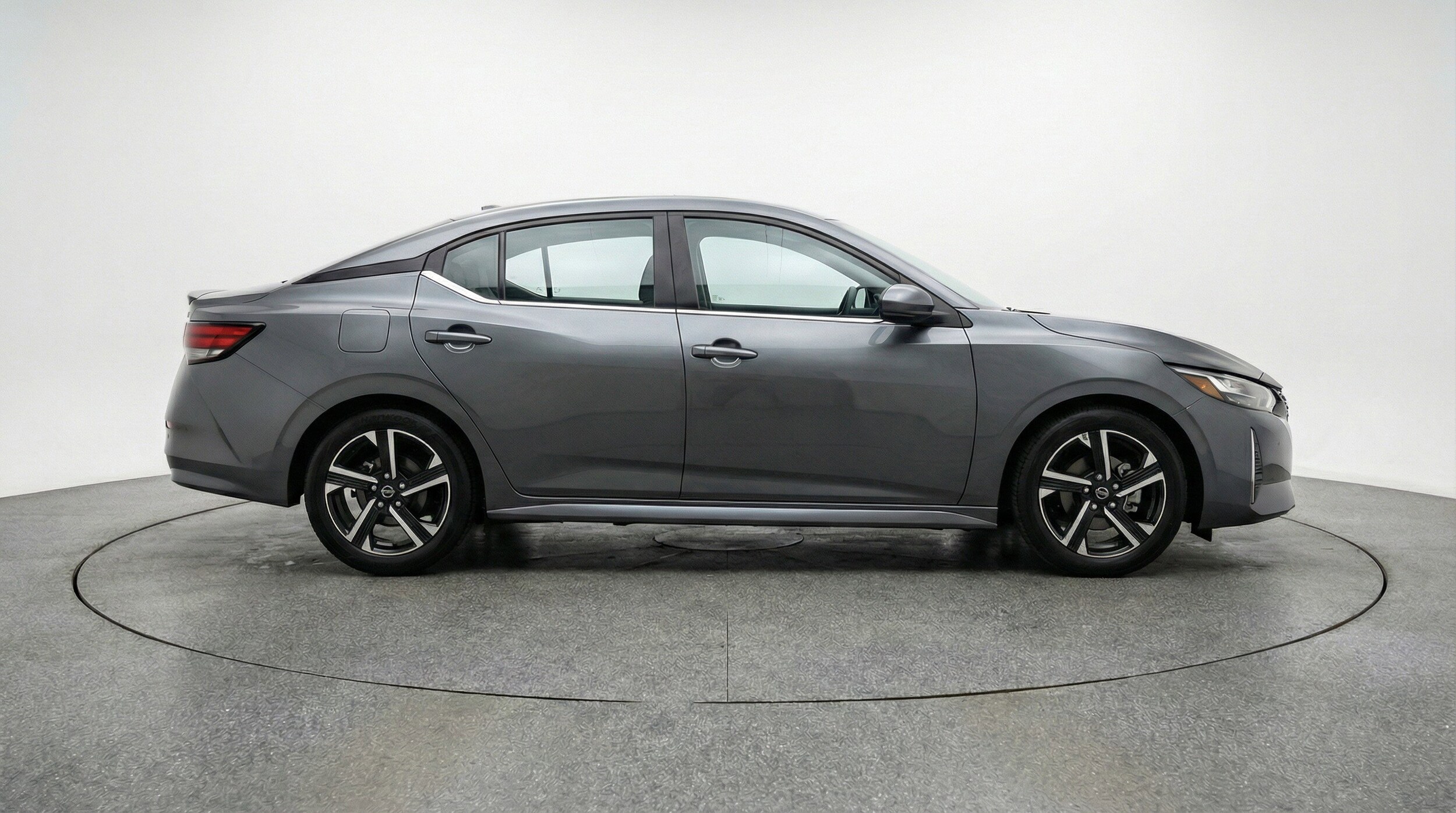 Thumbnail: 2025 Nissan Sentra - 11