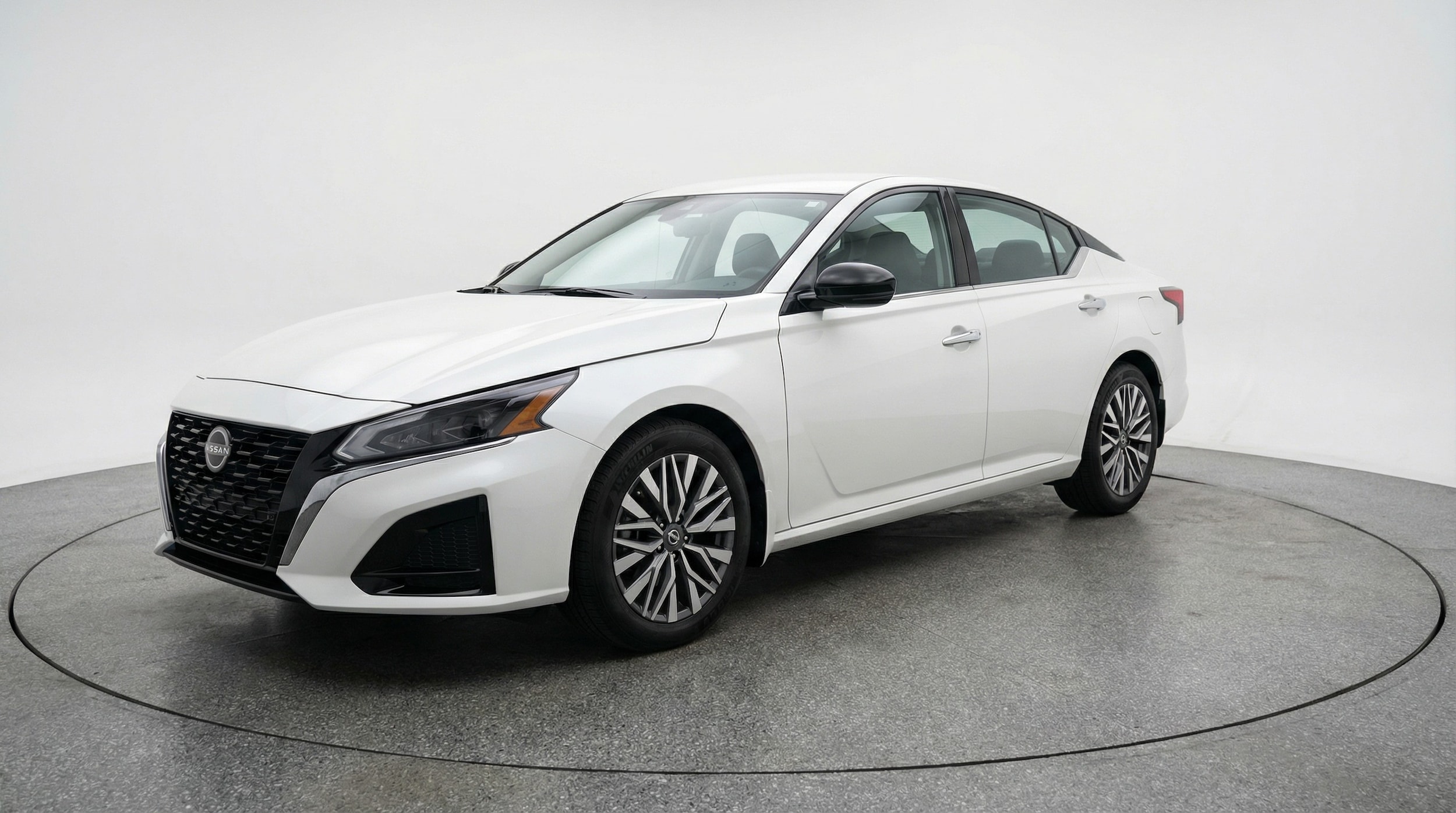 Thumbnail: 2025 Nissan Altima - 3