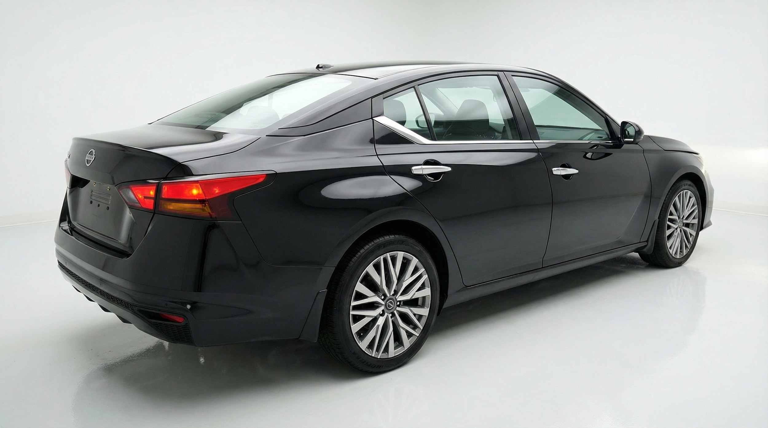 Thumbnail: 2025 Nissan Altima - 7