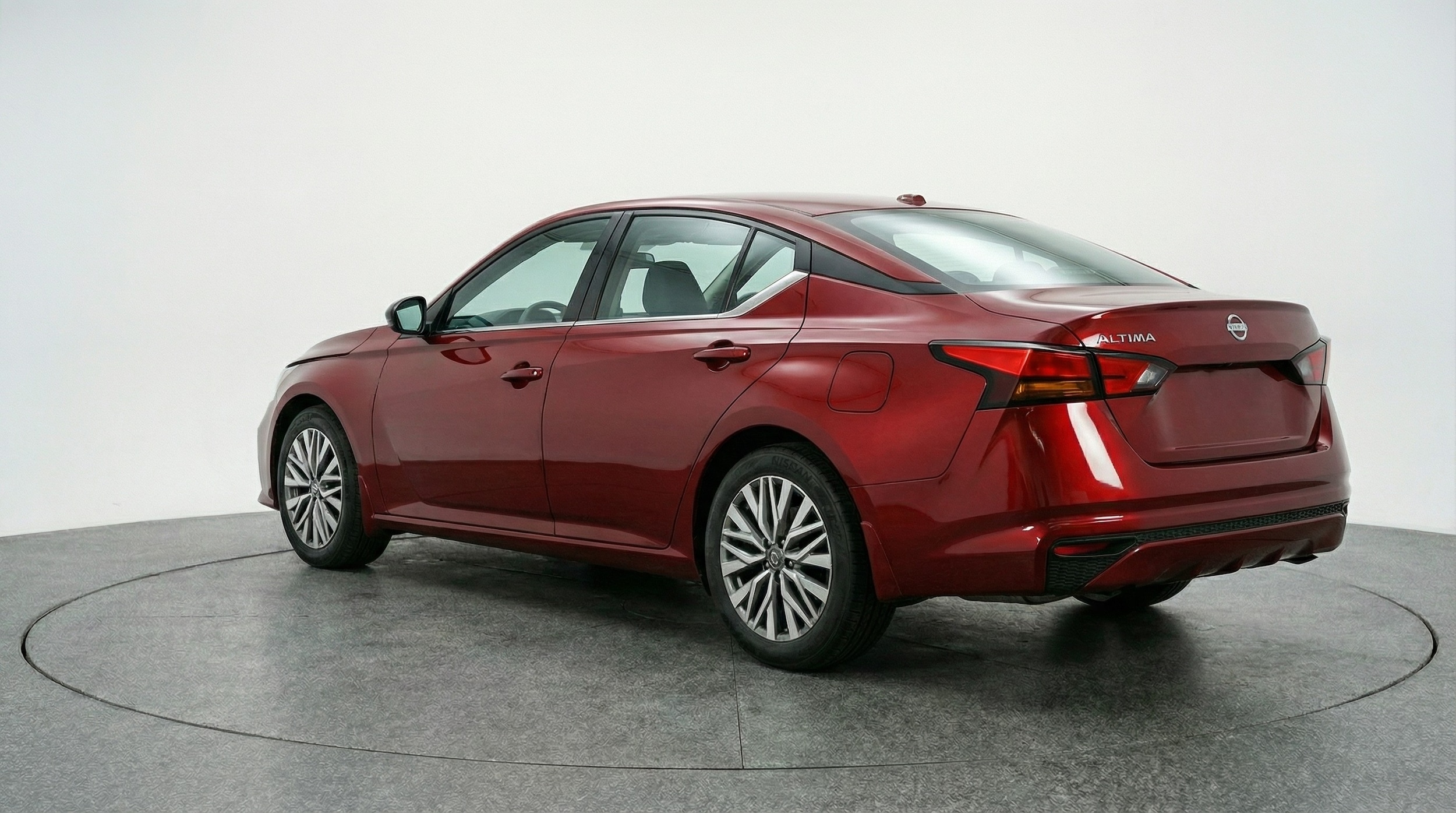 Thumbnail: 2025 Nissan Altima - 5