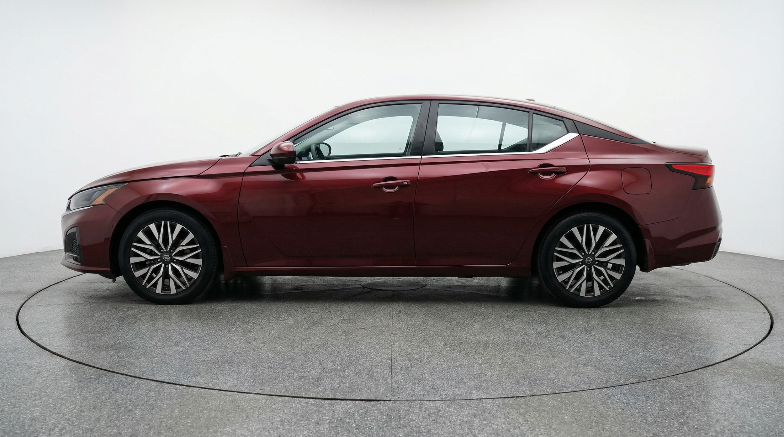 Thumbnail: 2025 Nissan Altima - 4