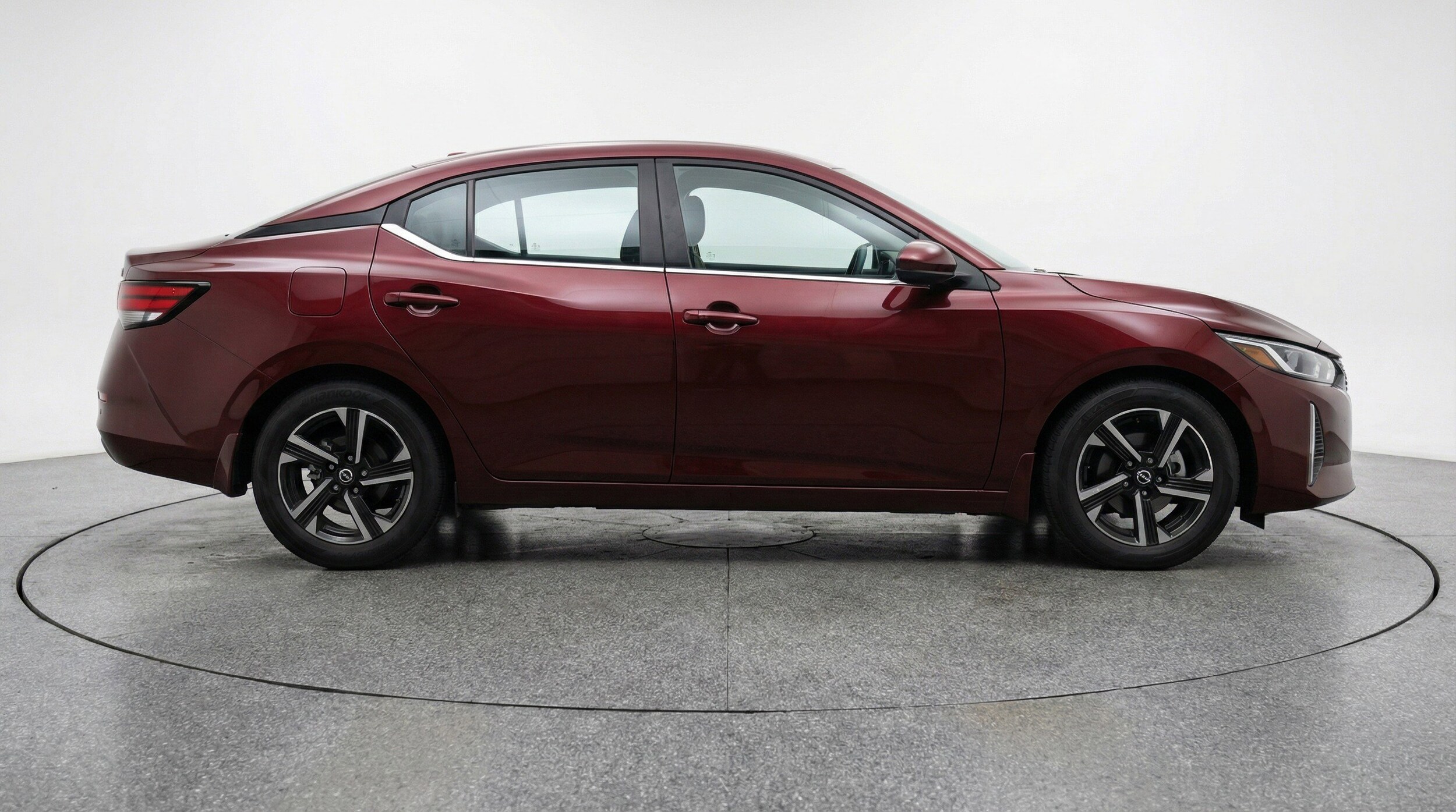 Thumbnail: 2025 Nissan Sentra - 11